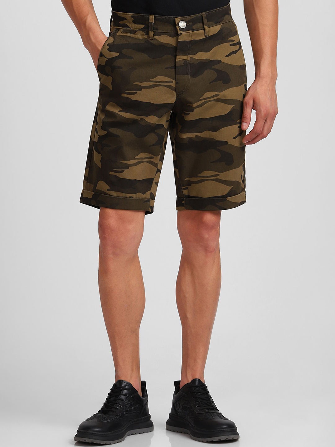 

Allen Solly Men Camouflage Printed Cotton Slim Fit Shorts, Green