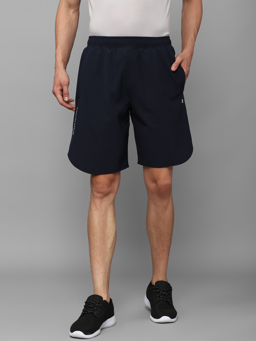 

Louis Philippe Men Slim Fit Mid-Rise Shorts, Navy blue