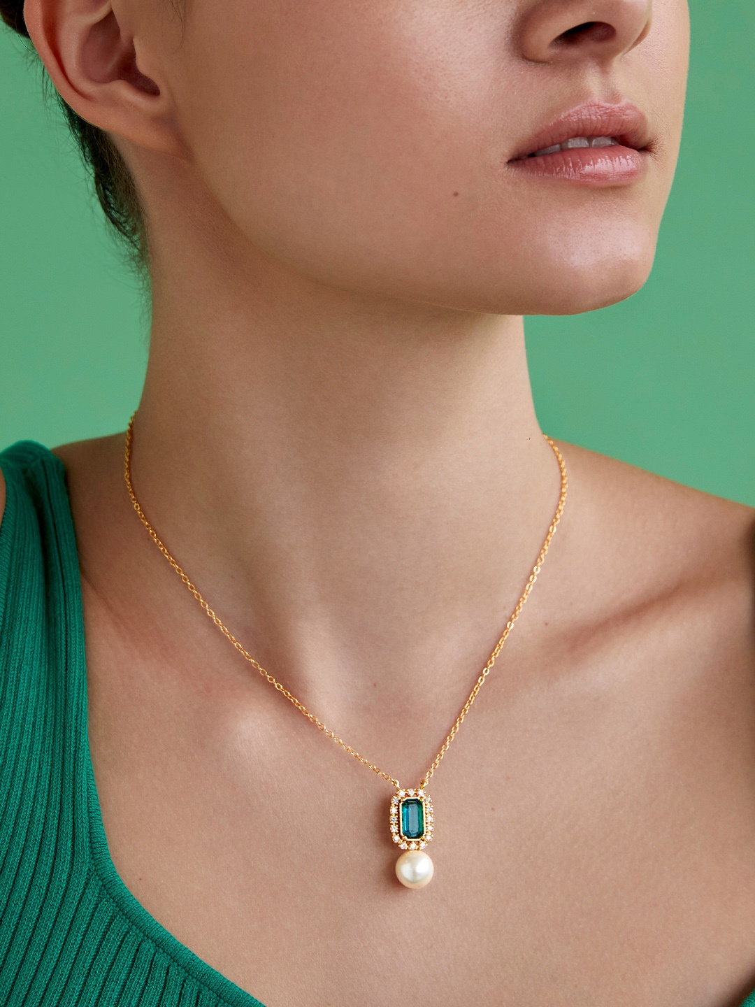 

AIKA BY MINUTIAE Gold-Plated Crystal Necklace