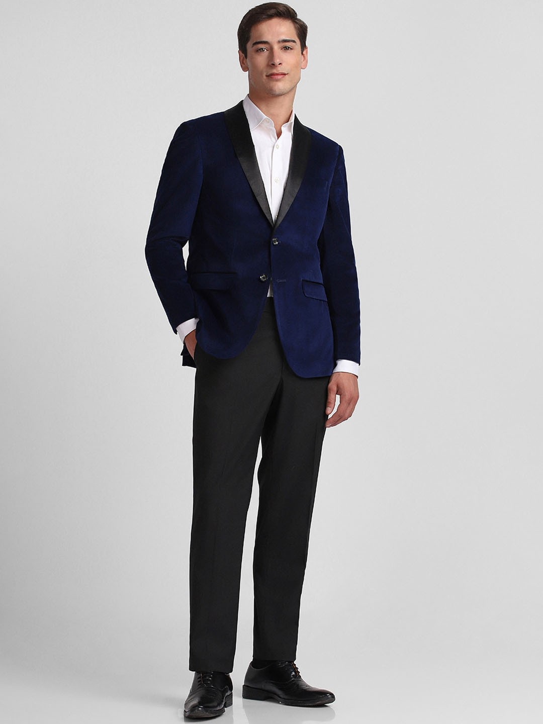 

Allen Solly Slim-Fit Single-Breasted Two-Piece Pure Cotton Party Suit, Navy blue