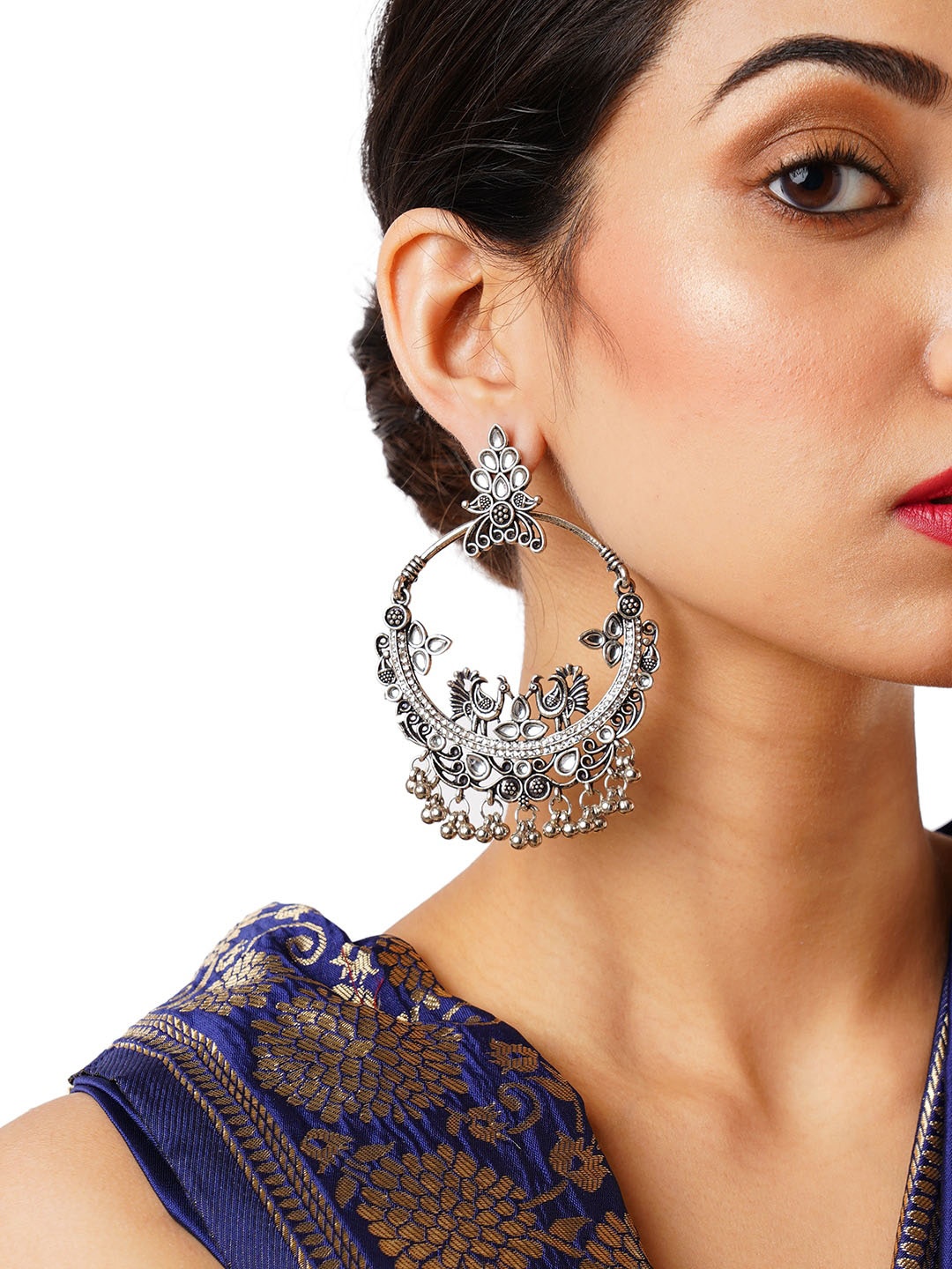

Anouk Silver-Plated Silver-Toned Contemporary Drop Earrings