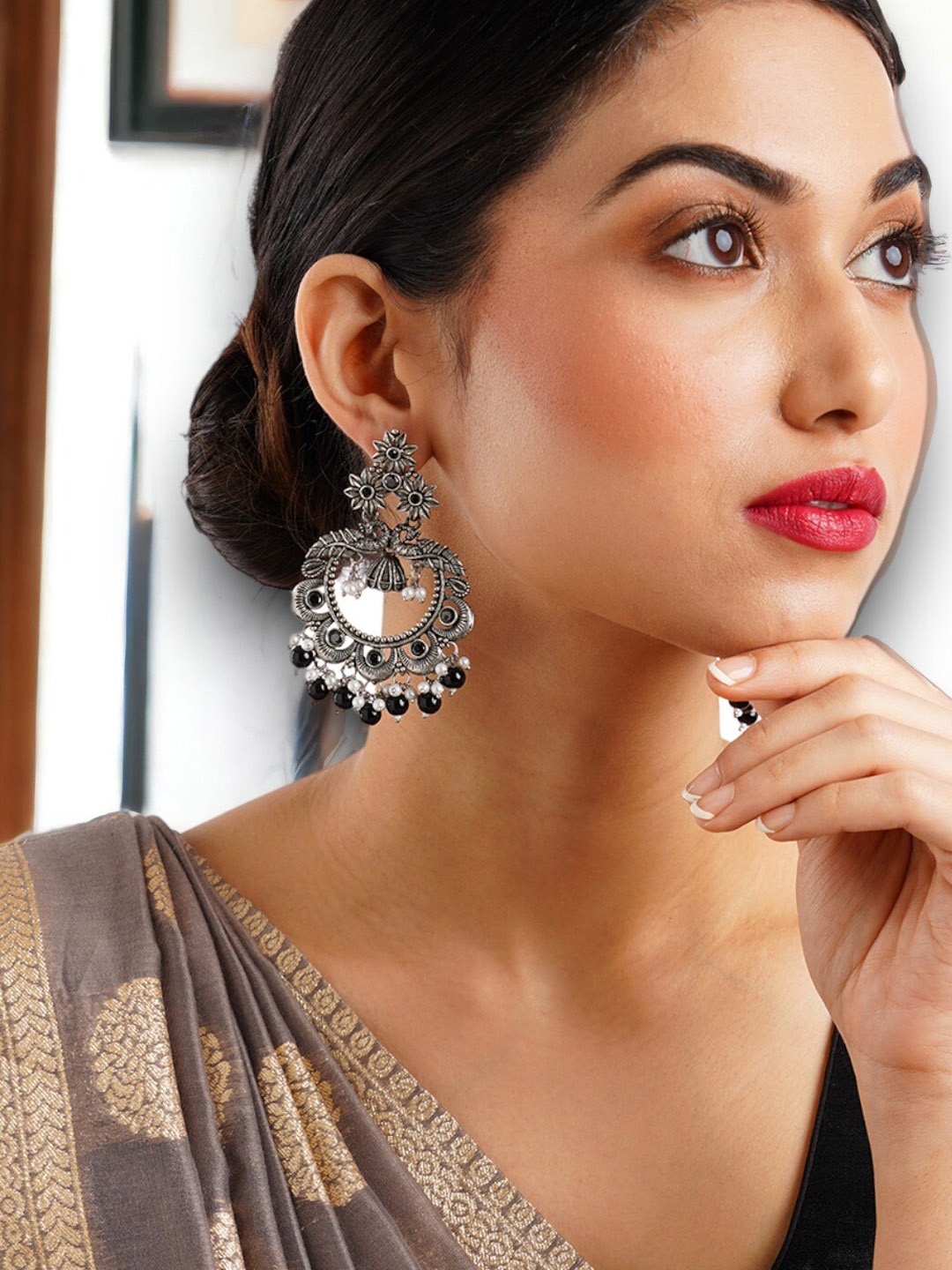 

Anouk Silver-Plated Black Contemporary Drop Earrings