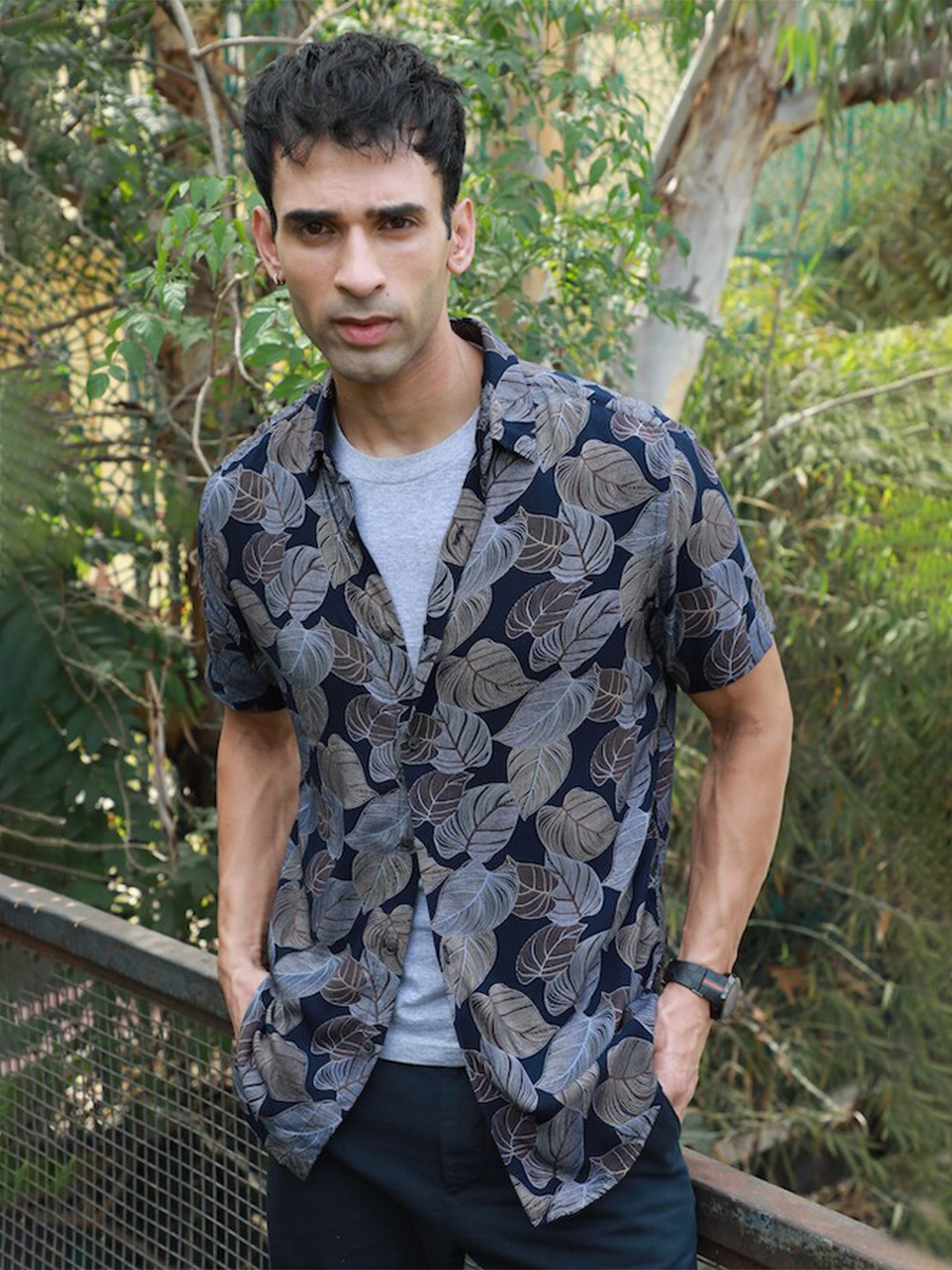 

POE Smart Slim Fit Leaf Printed Casual Shirt, Blue