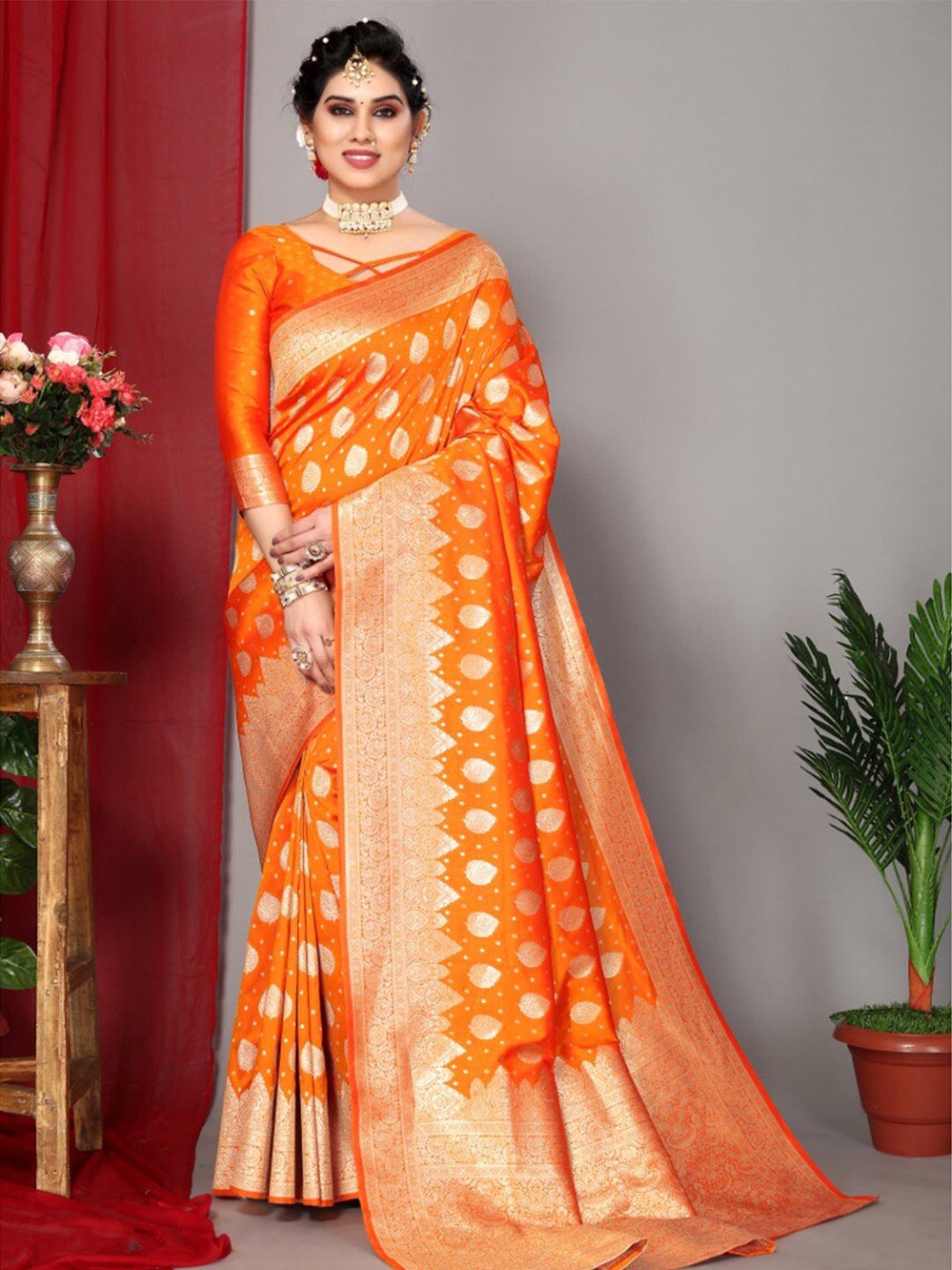 

VEERAX Ethnic Motifs Woven Design Zari Pure Silk Banarasi Saree, Yellow