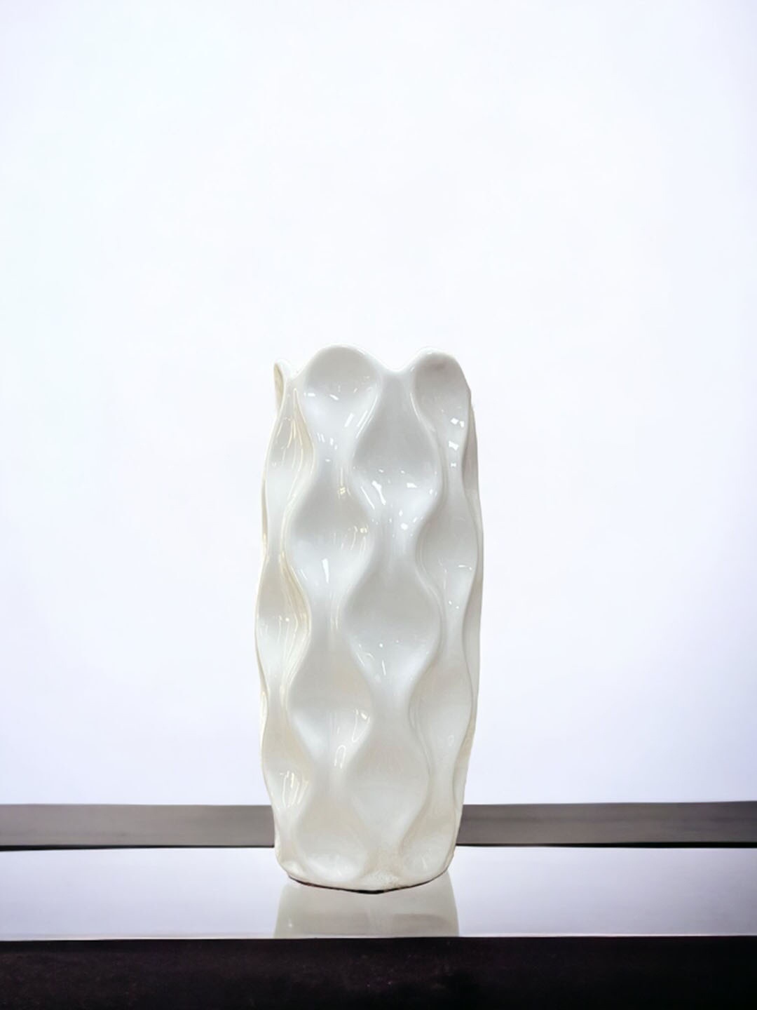 

Art Street White Textured Ceramic Flower Vase
