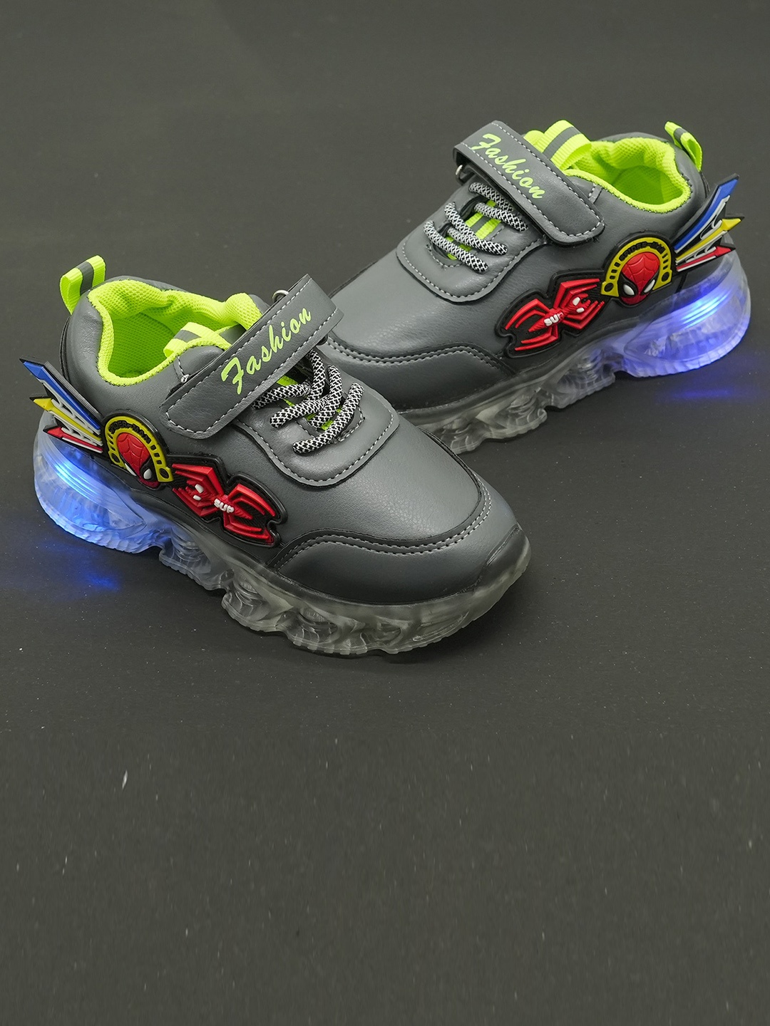 

FEETWELL SHOES Kids LED Velcro Sneakers, Grey
