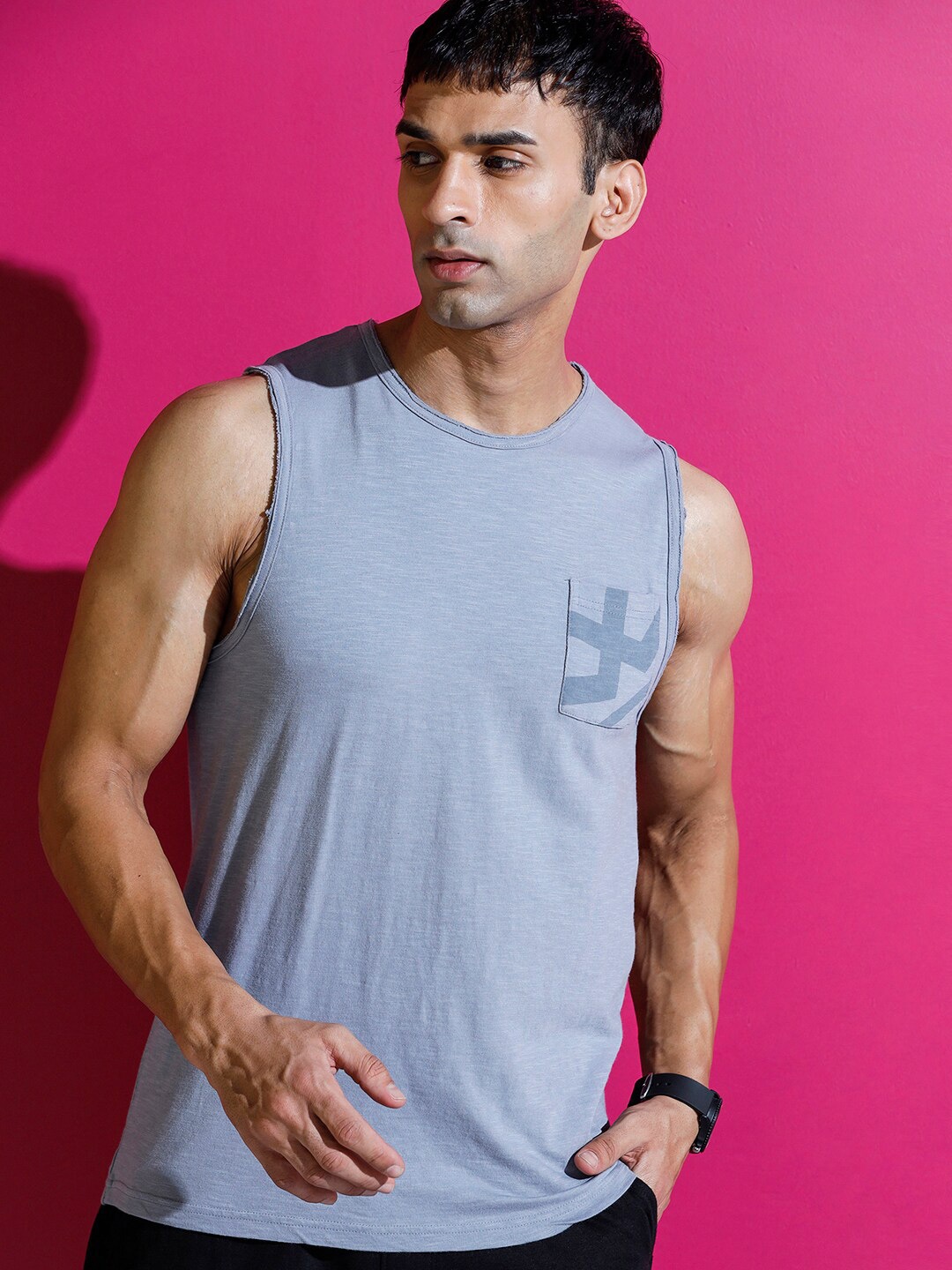 

WROGN Sleeveless Raw Edge Slim Fit Training T-shirt, Grey
