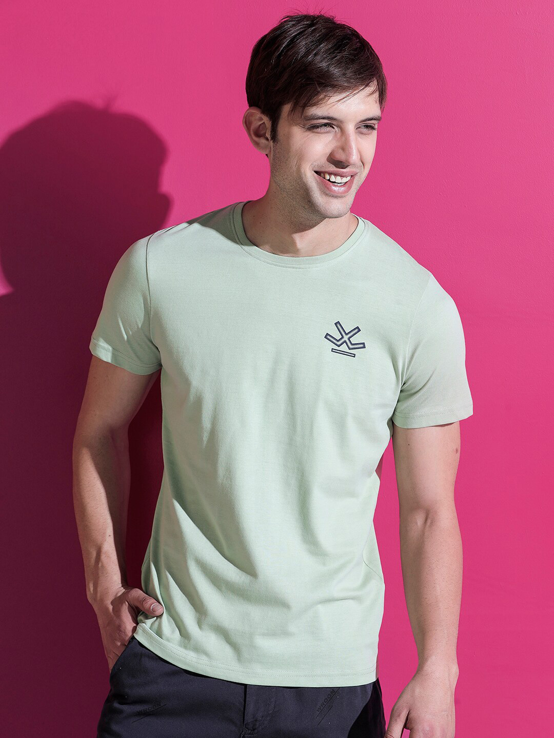 

WROGN Cotton Slim Fit T-shirt, Green