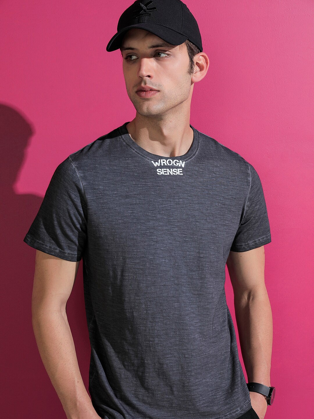 

WROGN Cotton Slim Fit T-shirt, Black