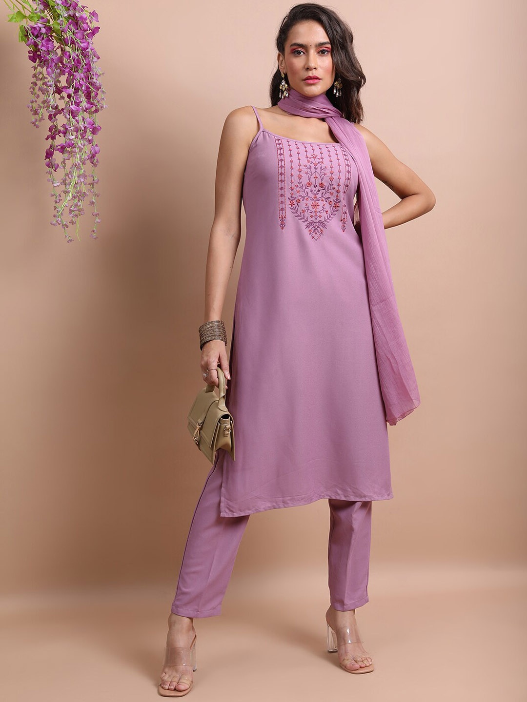 

KETCH Ethnic Motifs Regular Thread Work Kurta with Trousers & With Dupatta, Mauve