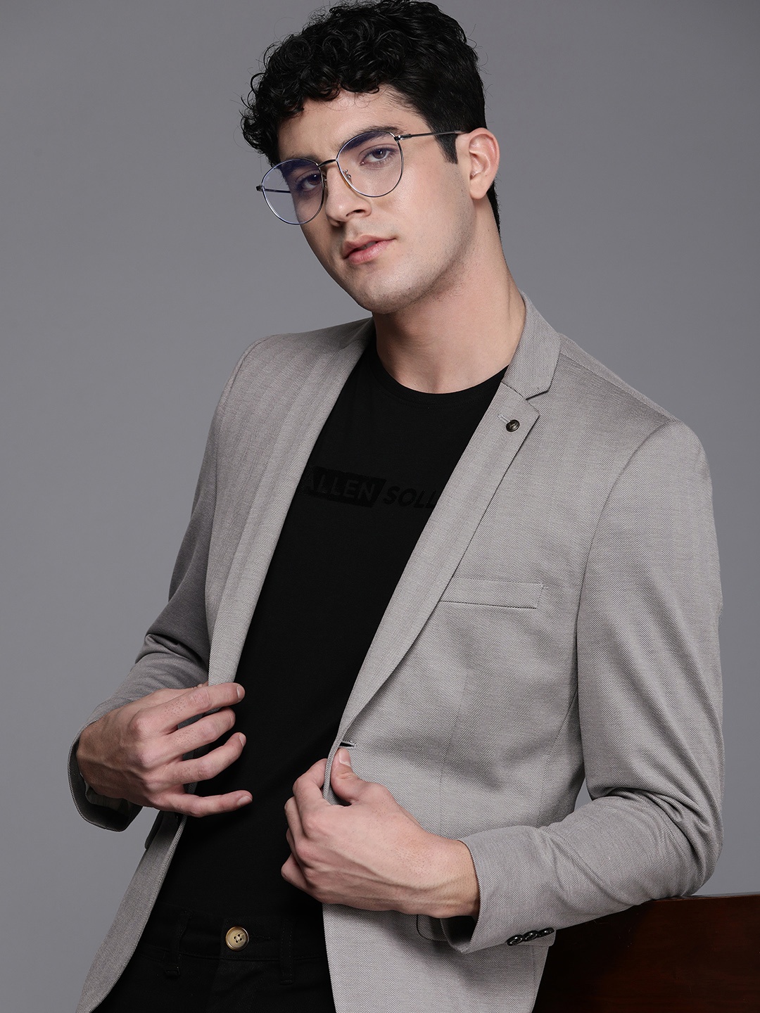 

Allen Solly Self Design Textured Single-Breasted Smart Casual Blazer, Grey