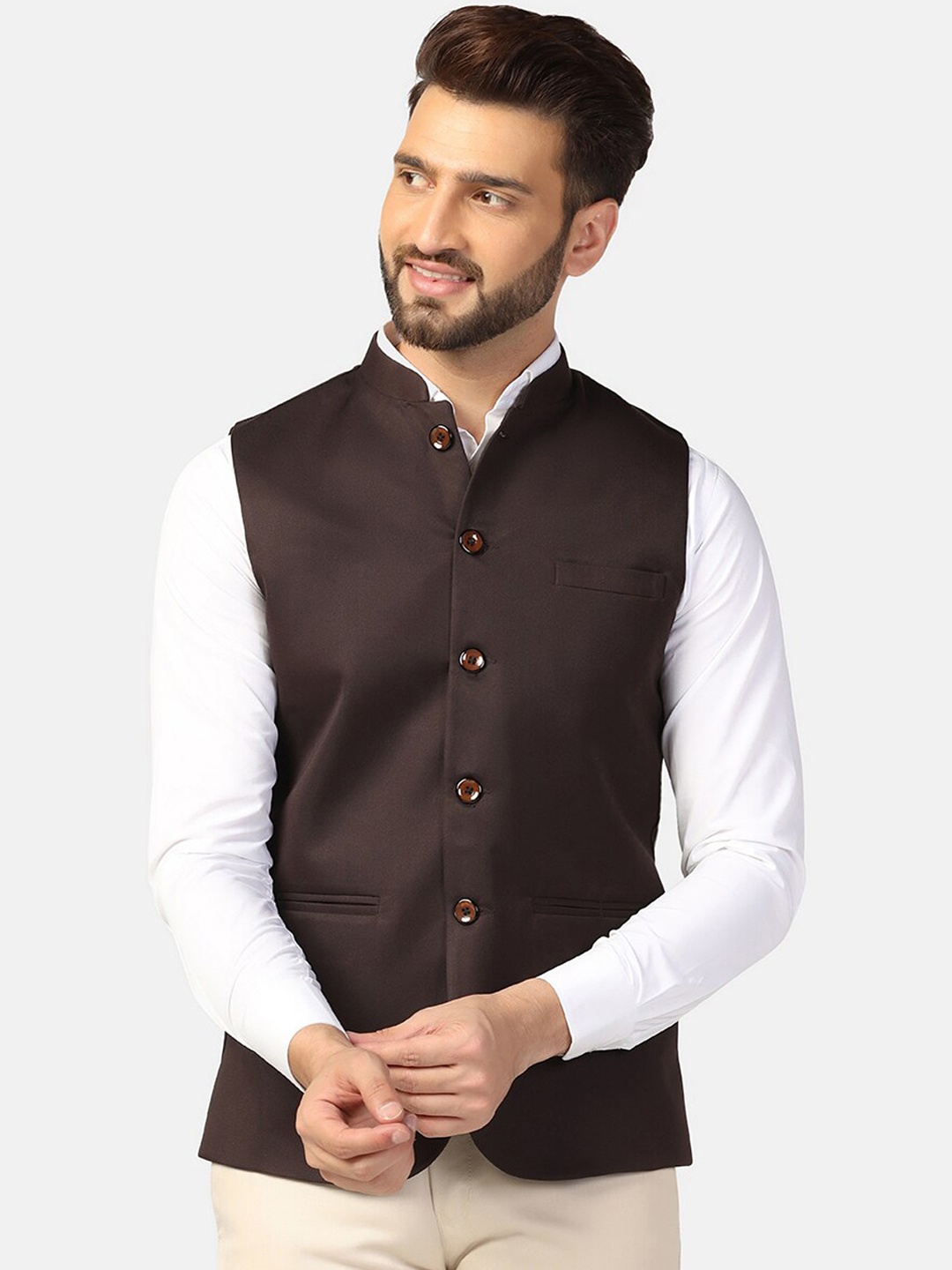 

TAHVO Men Solid Woven Nehru Jacket, Brown