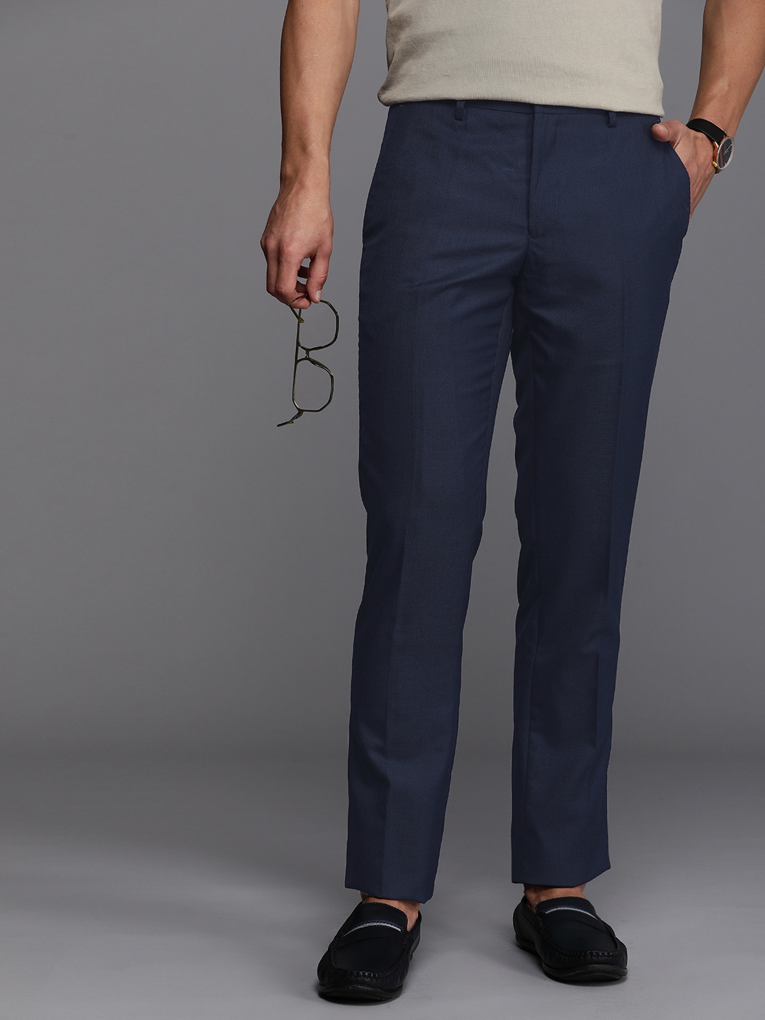 

Allen Solly Men Smart Slim Fit Smart Casual Trousers, Navy blue