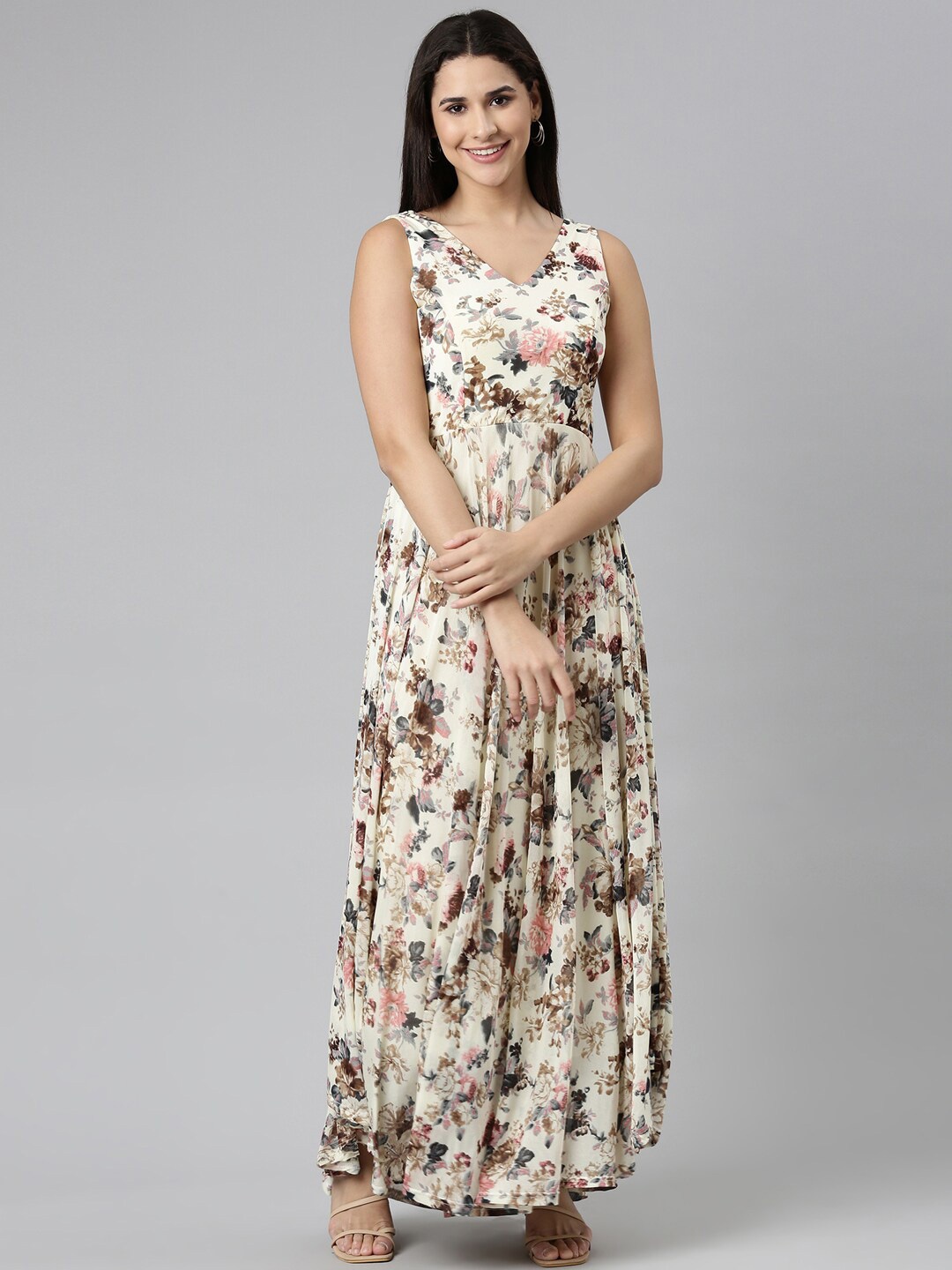 

SHOWOFF Floral Printed V-Neck Smocked Detailed Maxi Dress, Cream