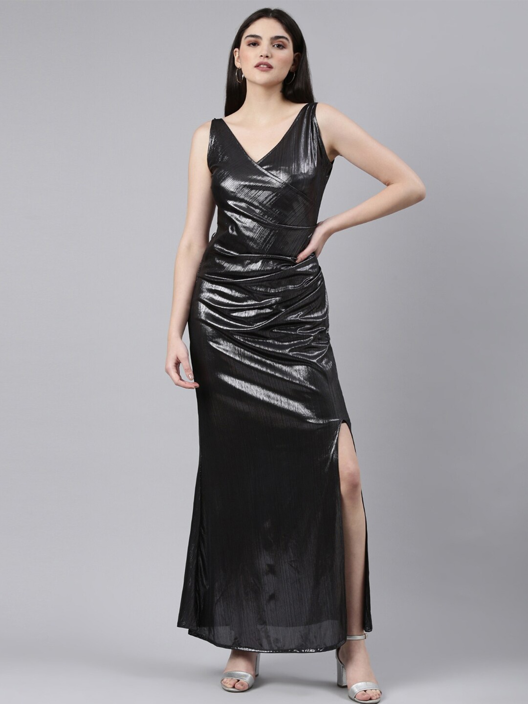 

SHOWOFF V-Neck Side Slit Sleeveless Sheath Dress, Black