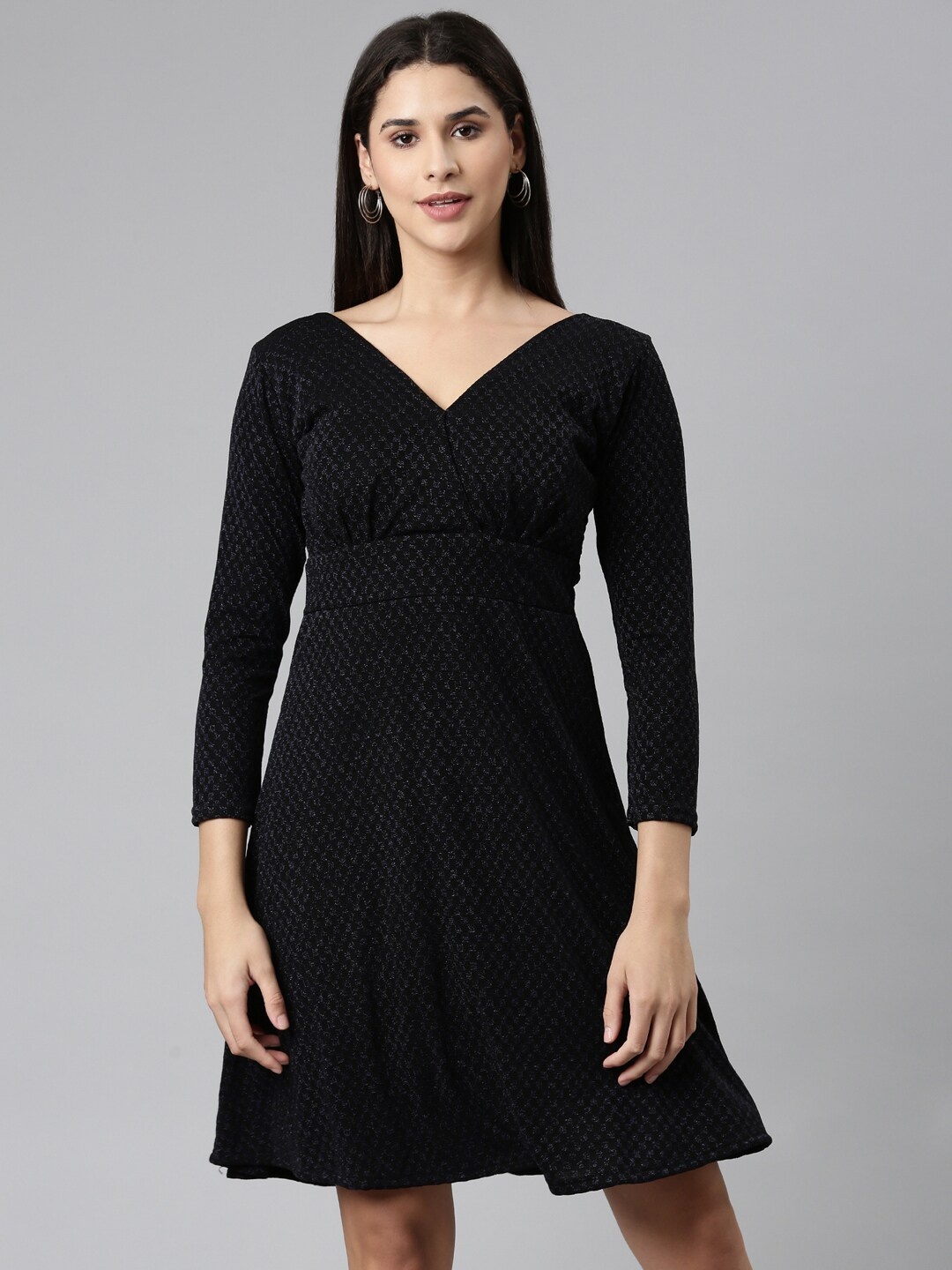 

SHOWOFF V-Neck Long Sleeves A-Line Dress, Black