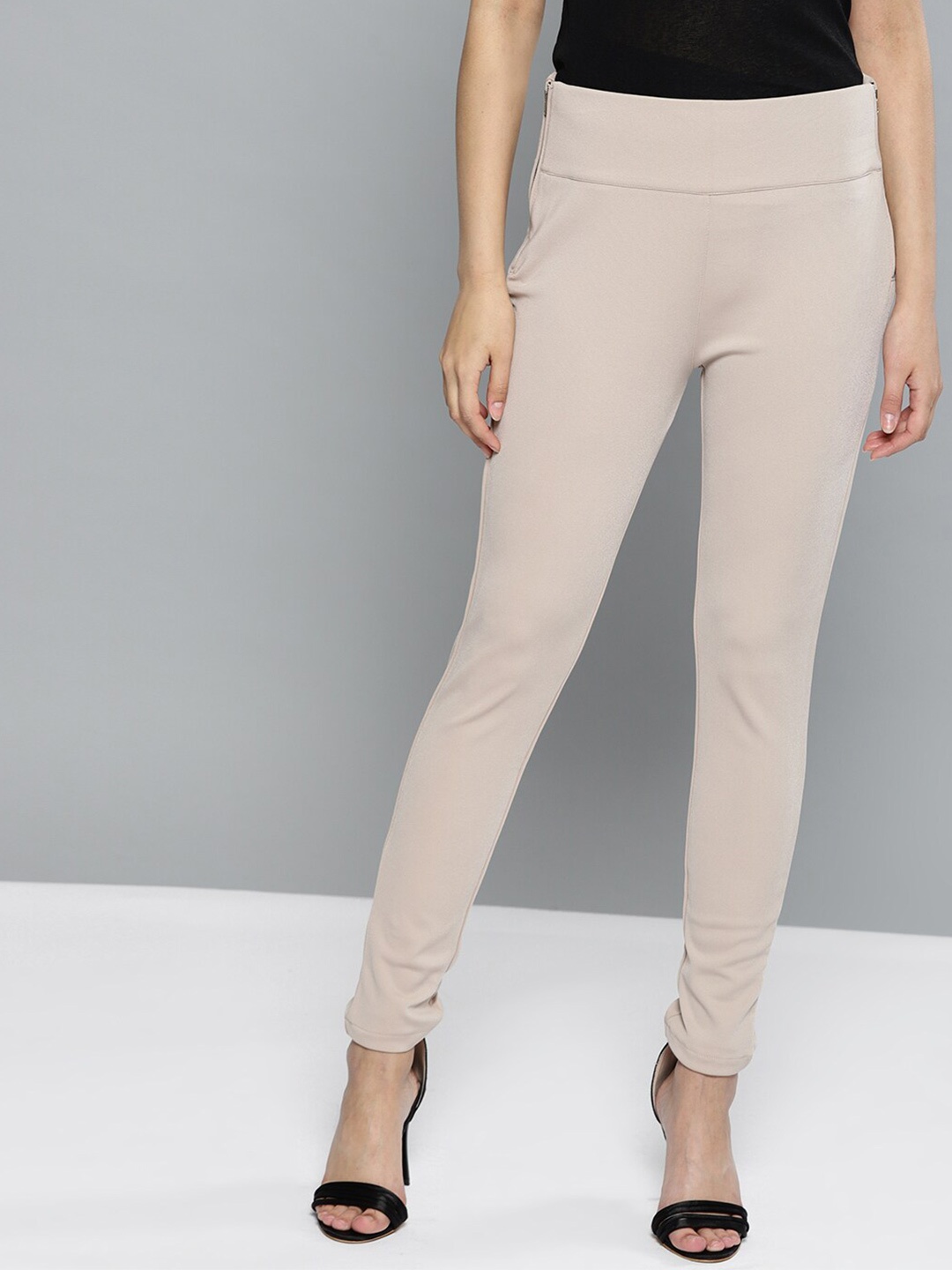 

Mast & Harbour Women Beige Mid Rise Woven Treggings