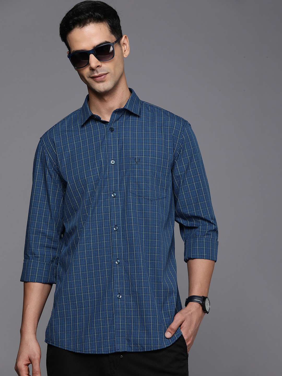 

Allen Solly Classic Regular Fit Checked Casual Pure Cotton Shirt, Navy blue
