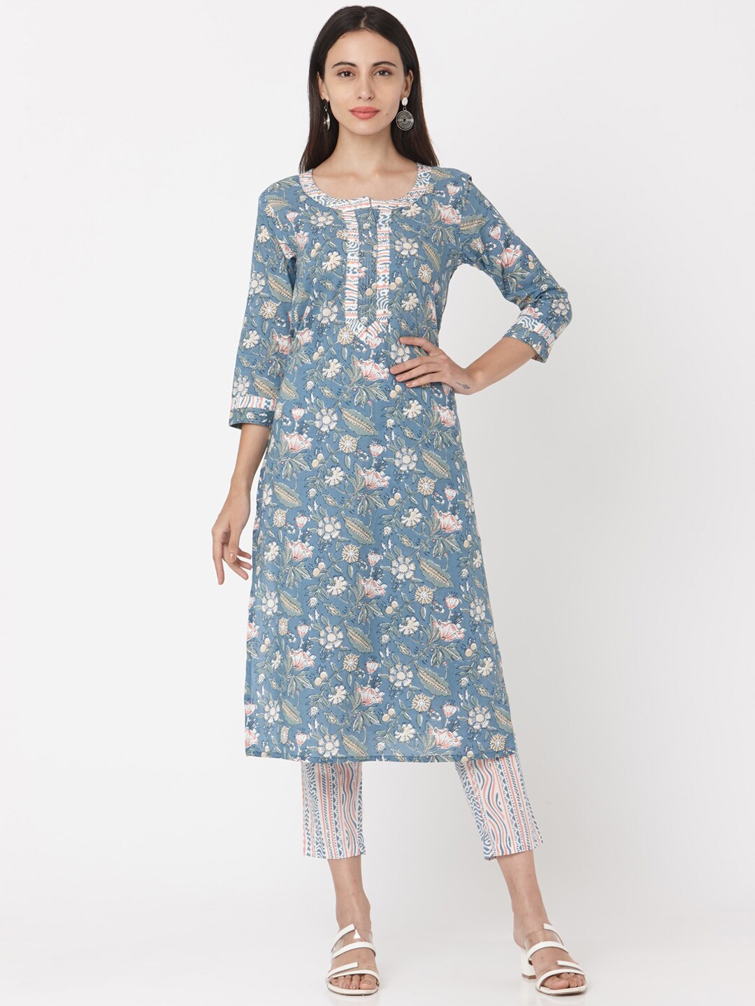 

Saanjh Grey Floral Printed Pure Cotton Kurta with Trousers & With Dupatta