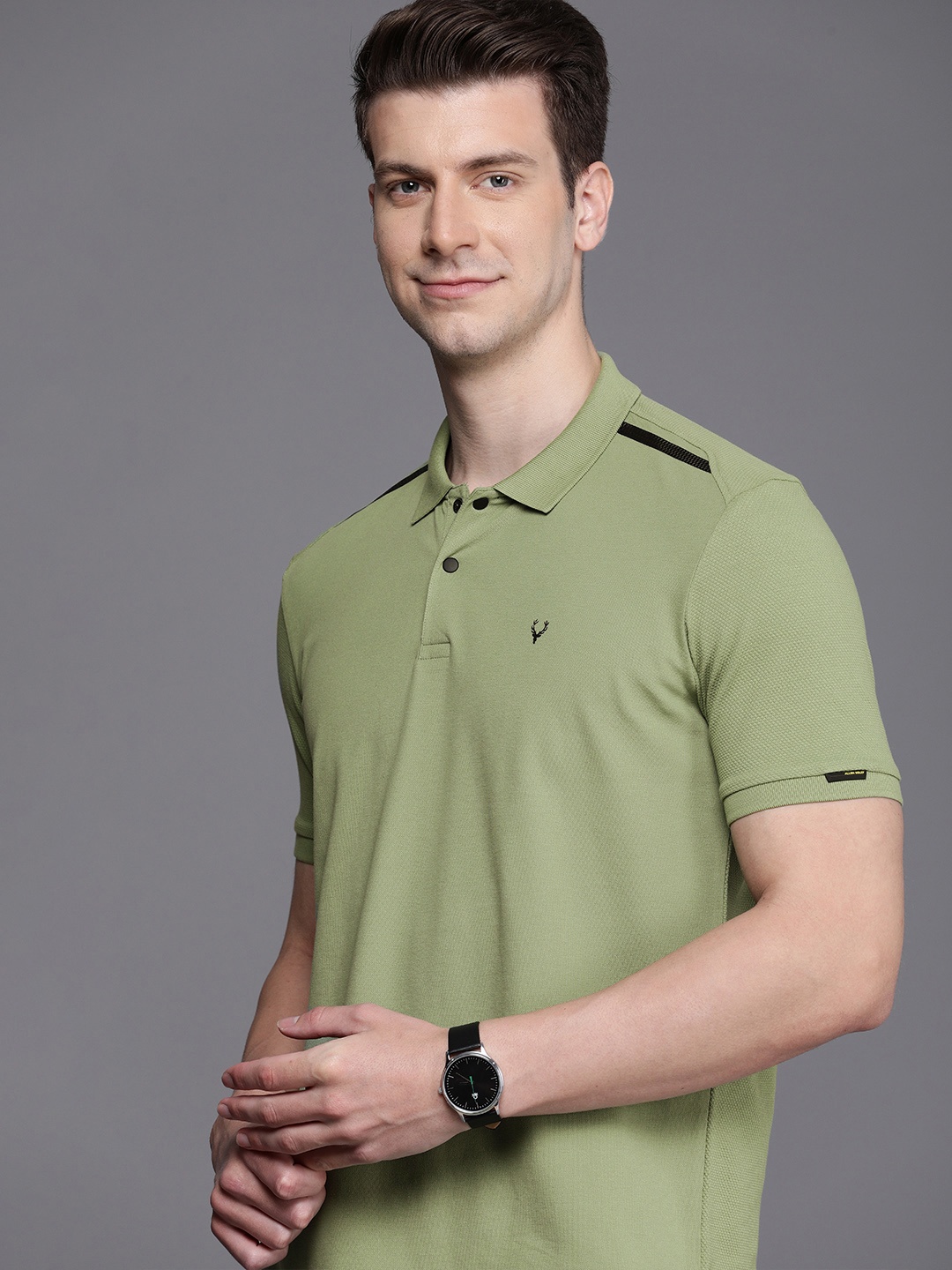 

Allen Solly Solid Polo Collar T-shirt, Green