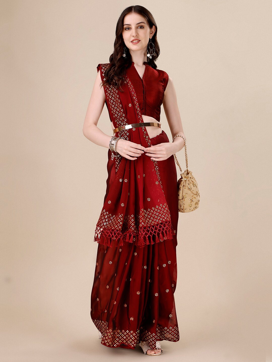 

Mitera Red & Gold-Toned Sequinned Embellished Saree