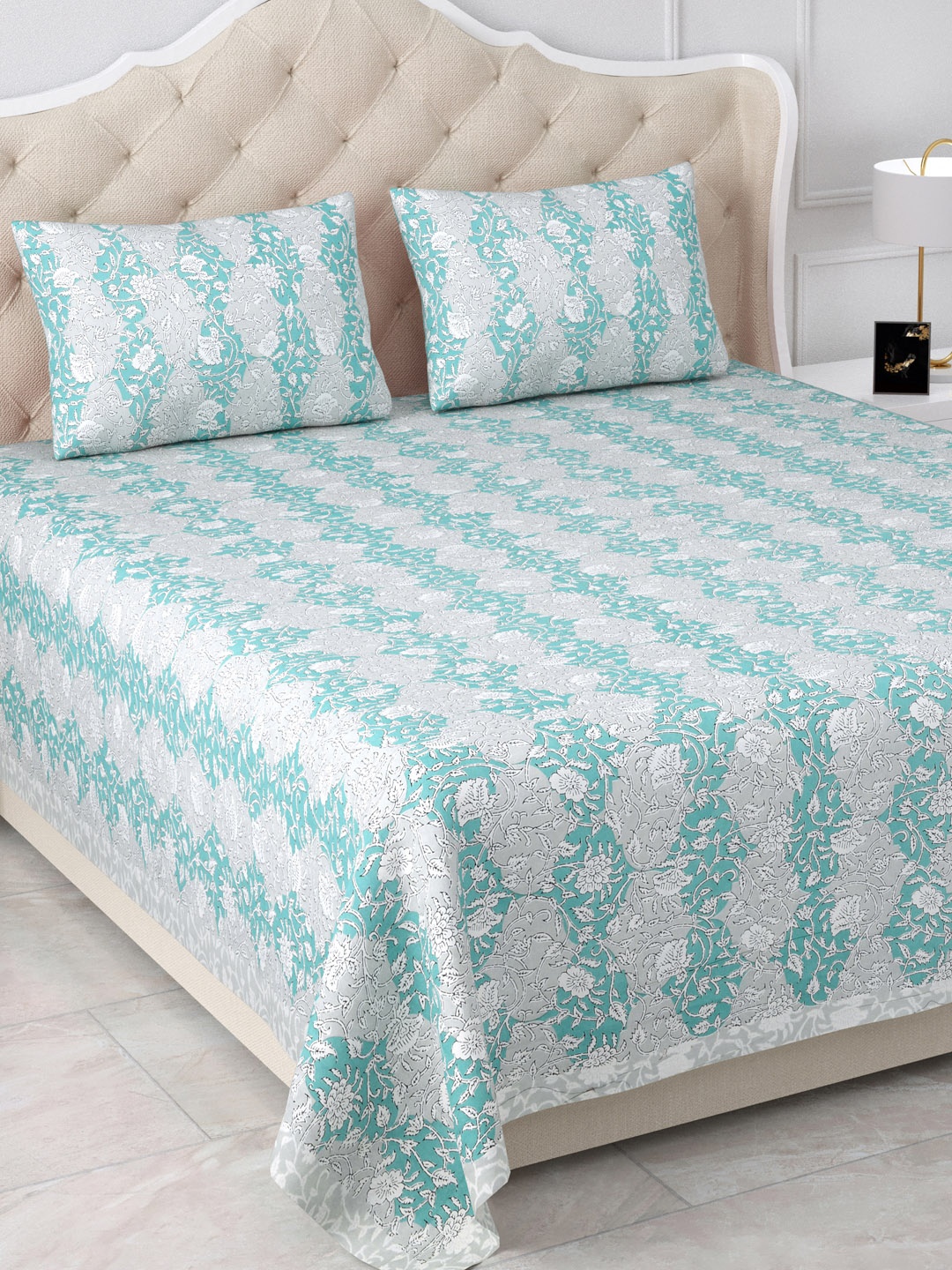 

Aapno Rajasthan Jaipuri Grey & Blue Floral 120 TC Cotton King Bedsheet & 2 Pillow Covers