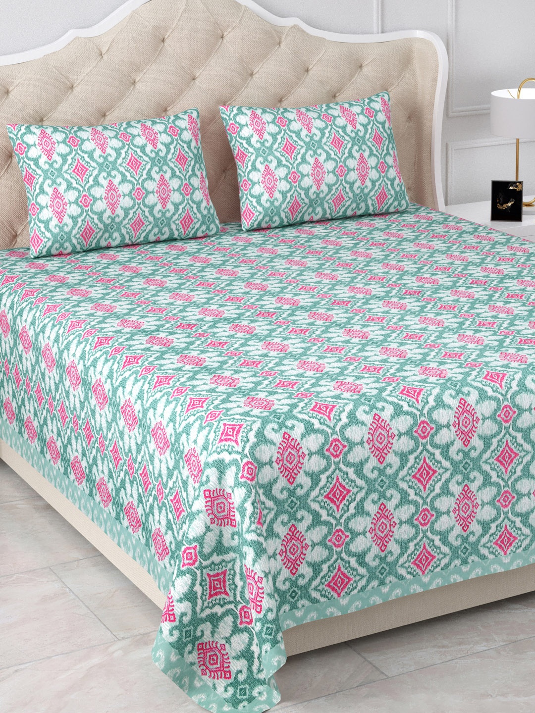 

Aapno Rajasthan Pink & Green Printed 120 TC Cotton King Bedsheet & 2 Pillow Covers