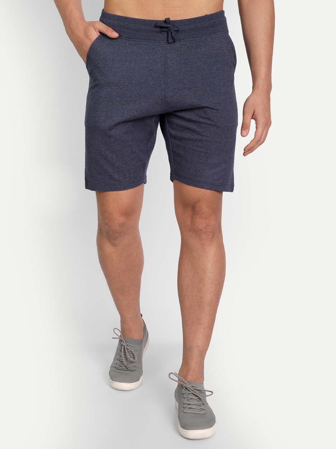 

Asterisk Men Above Knee Regular Shorts, Navy blue