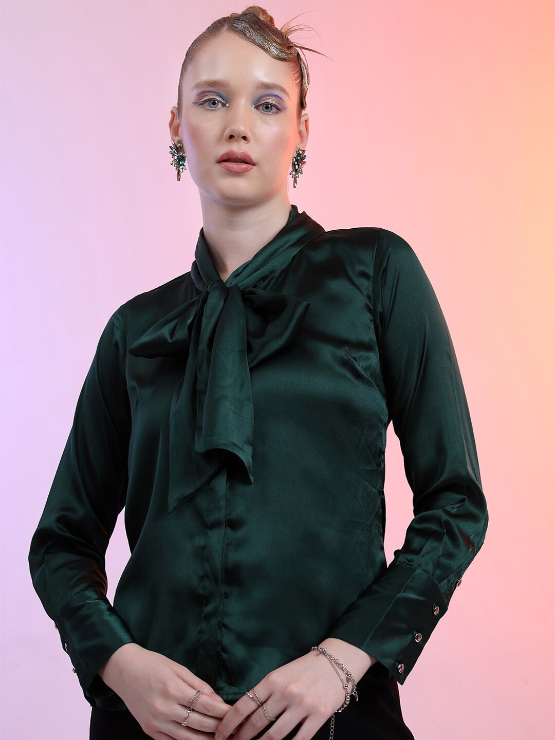 

Tokyo Talkies Green Tie Up Casual Top
