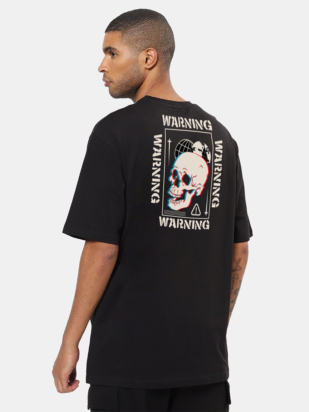 

Mad Over Print Men Printed Cotton Oversized T-shirt, Black