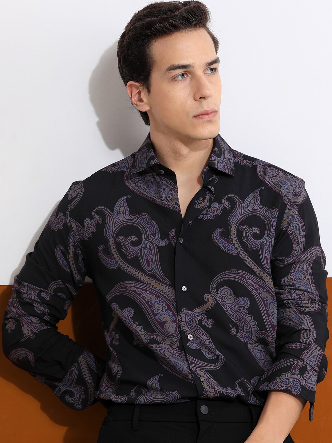 

RARE RABBIT Men Zeus Printed Slim Fit Comfort Shirt, Black