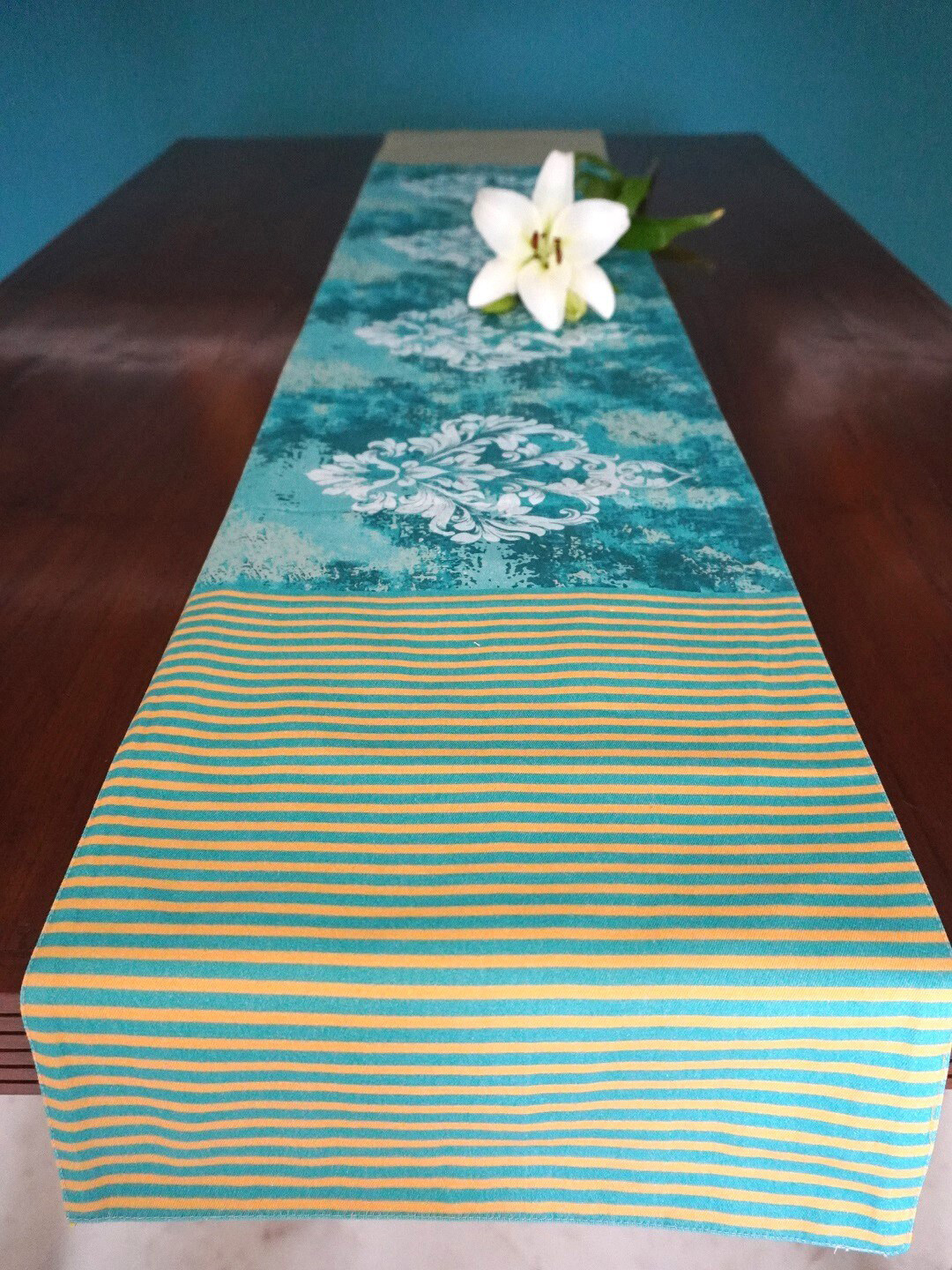 

TARA- Sparkling Homes Blue & White Printed Pure Cotton Reversible Table Runner