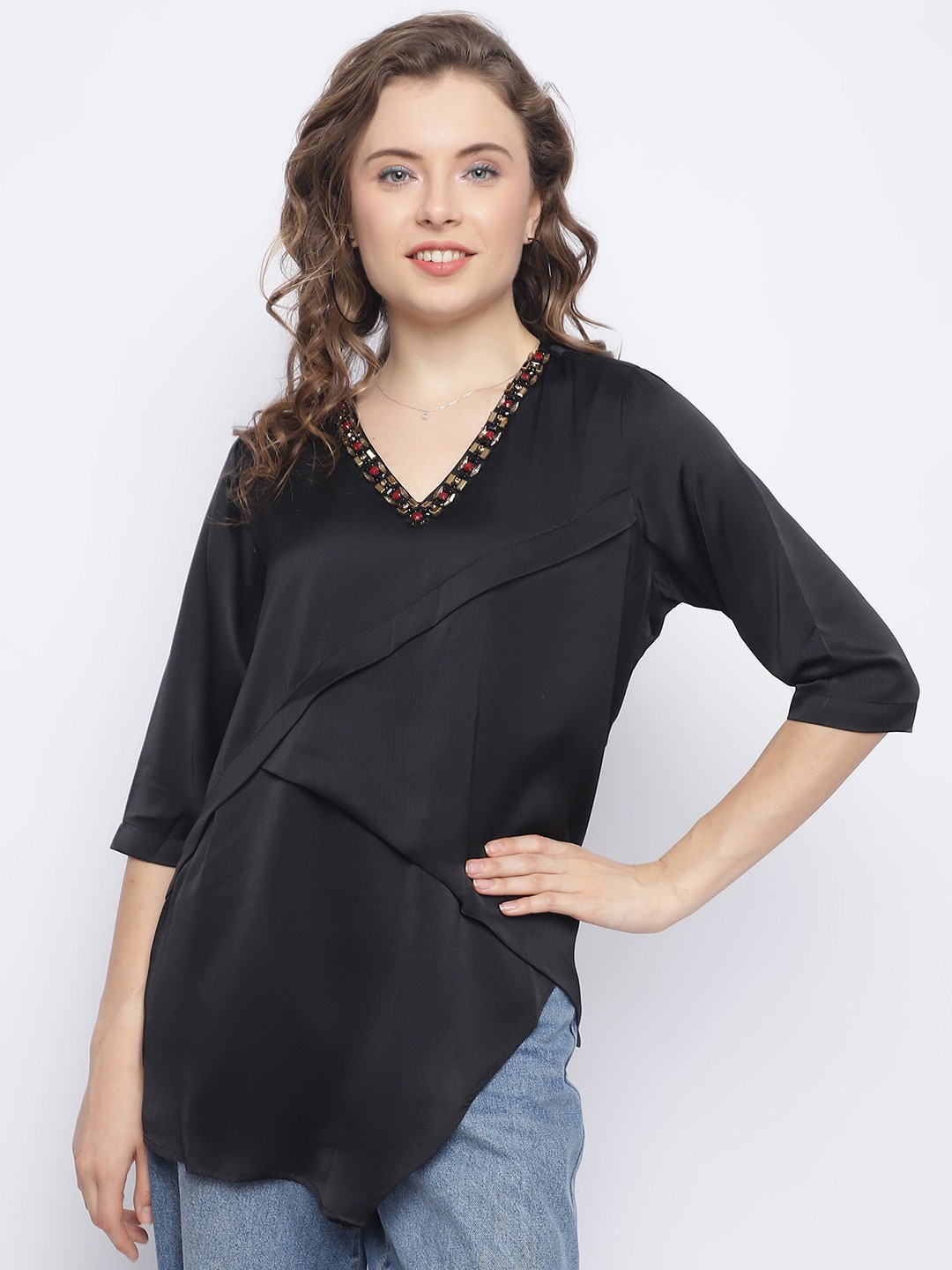 

CHIQUE V Neck Regular Top, Black