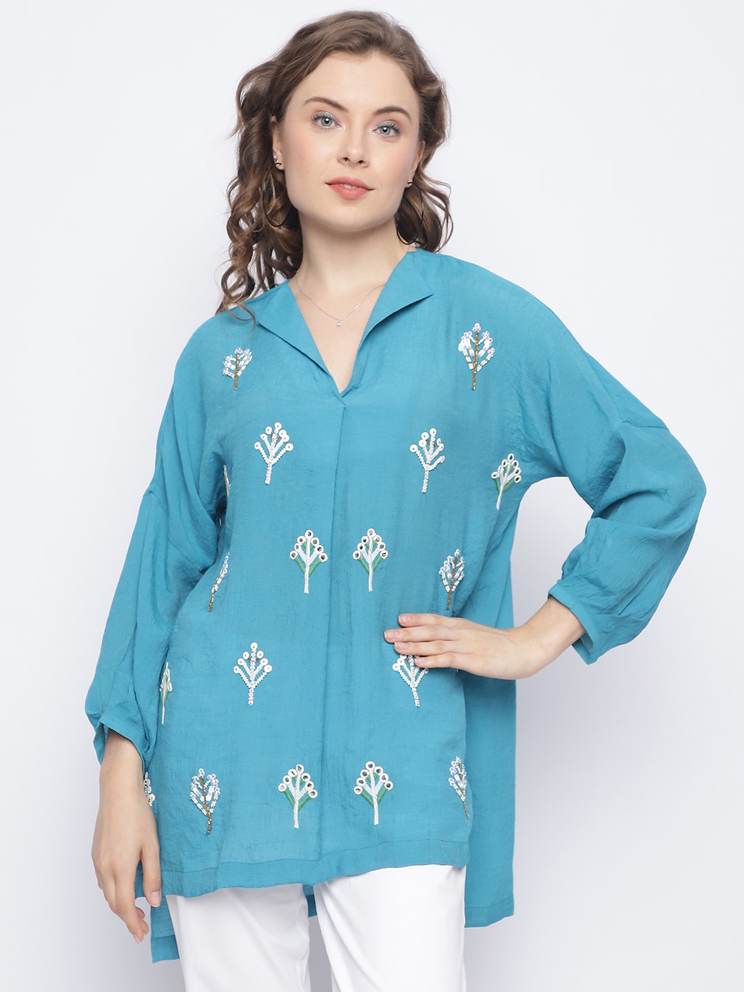 

CHIQUE Print Crepe High-Low Top, Turquoise blue