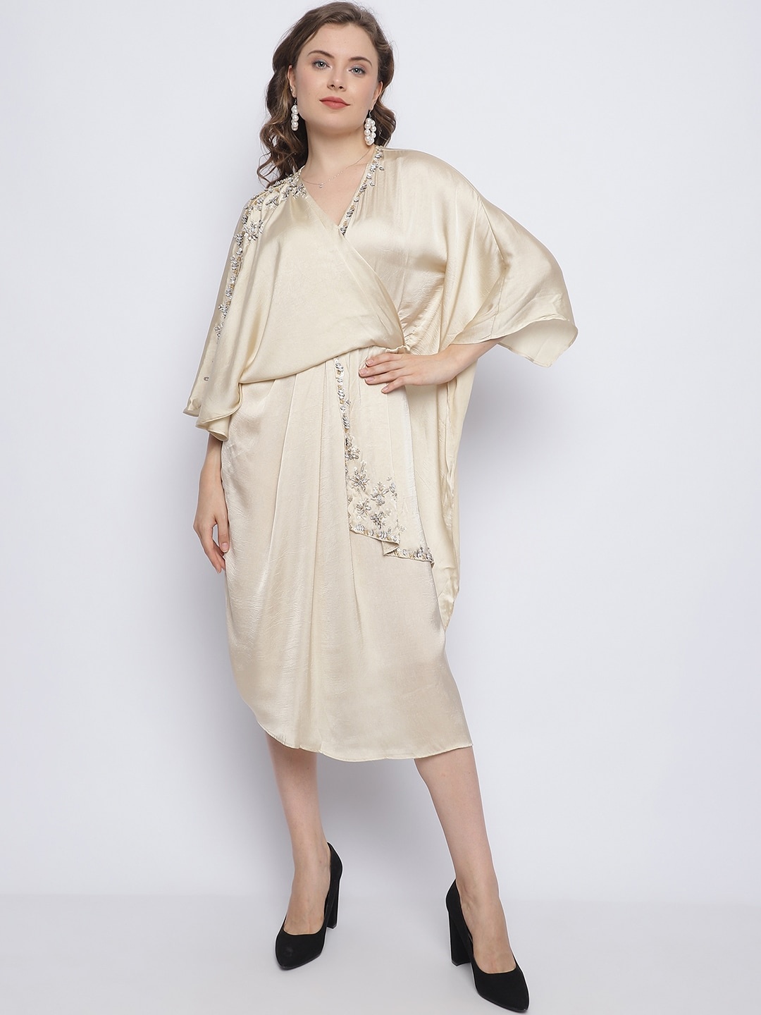 

CHIQUE Embellished Batwing Sleeves Satin Midi Dress, Gold