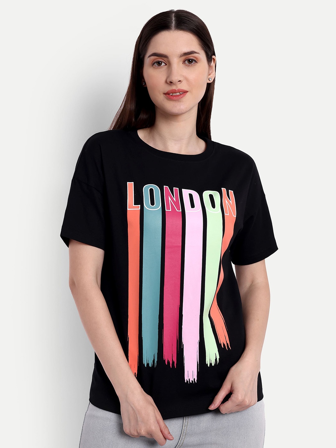 

iki chic Black Graphic Printed Short Sleeves Relaxed Fit Pure Cotton T-shirt