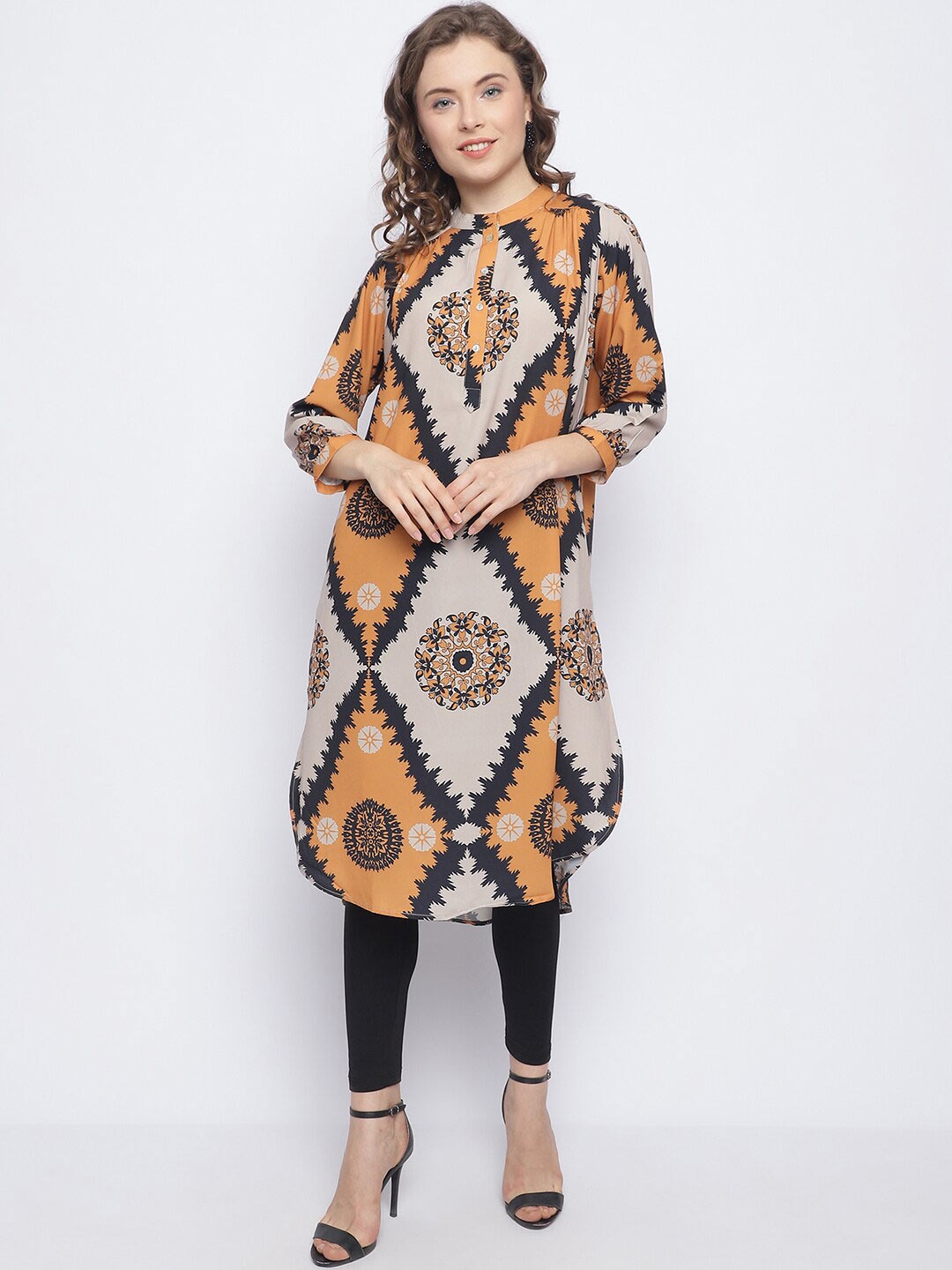 

CHIQUE Ethnic Motifs Printed Curved Kurta, Mustard