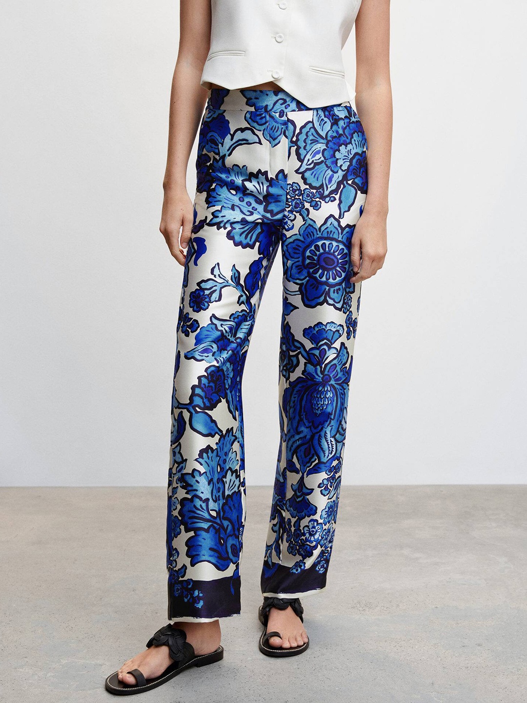 

MANGO Women Floral Printed Straight Fit Trousers, Blue