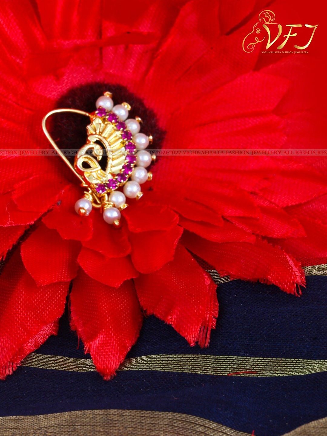 

Vighnaharta Gold-Plated AD-Stone-Studded & Pearls Beaded Nosepin