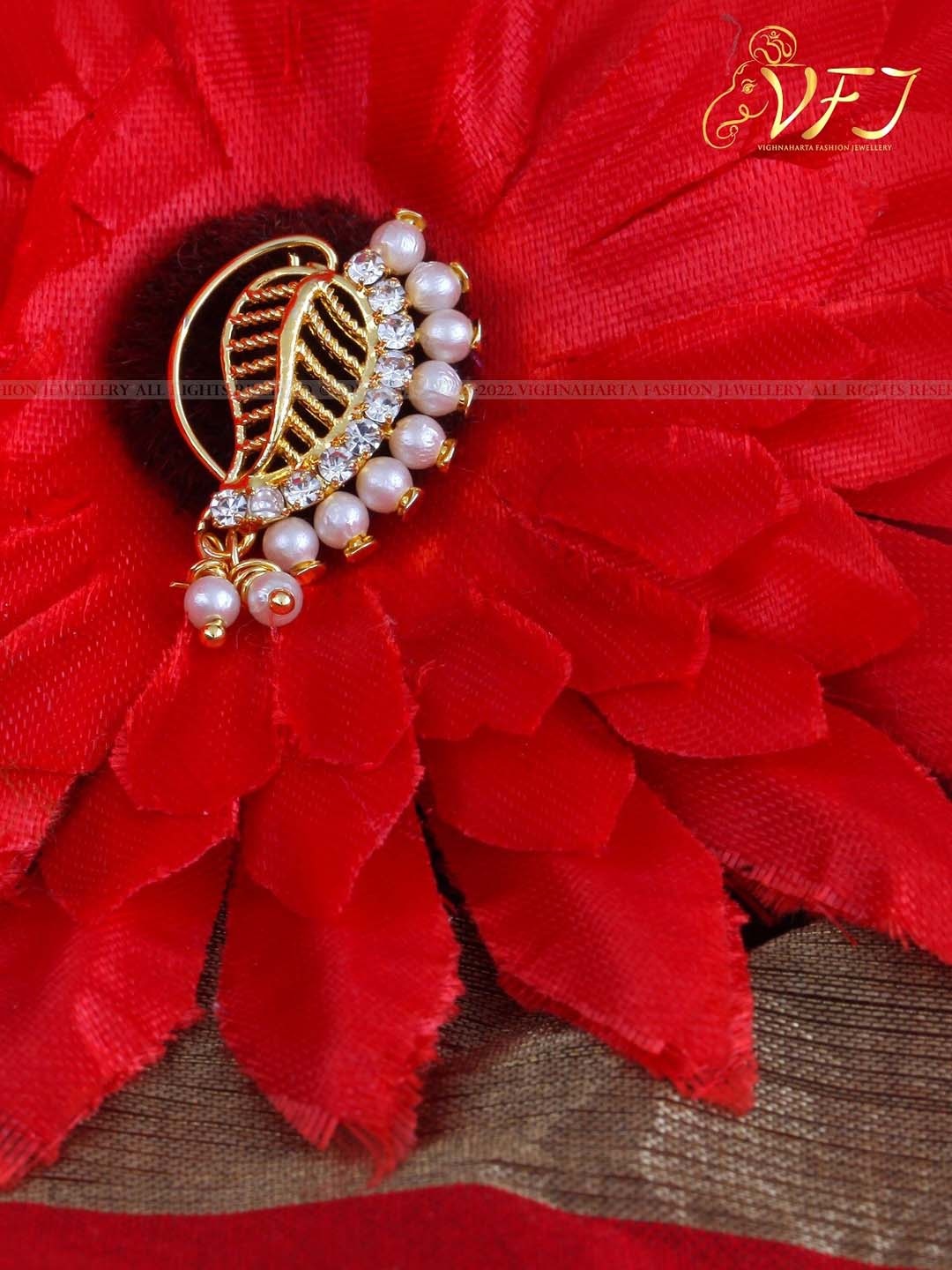 

Vighnaharta Gold-Plated AD-Stone-Studded & Pearls Beaded Nosepin