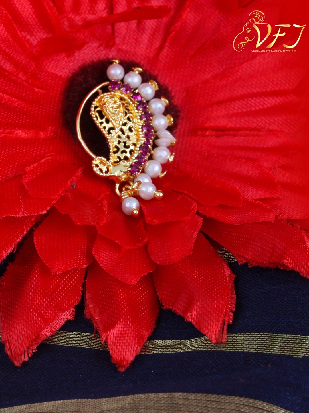 

Vighnaharta Gold-Plated AD-Stone-Studded & Pearls Beaded Nosepin