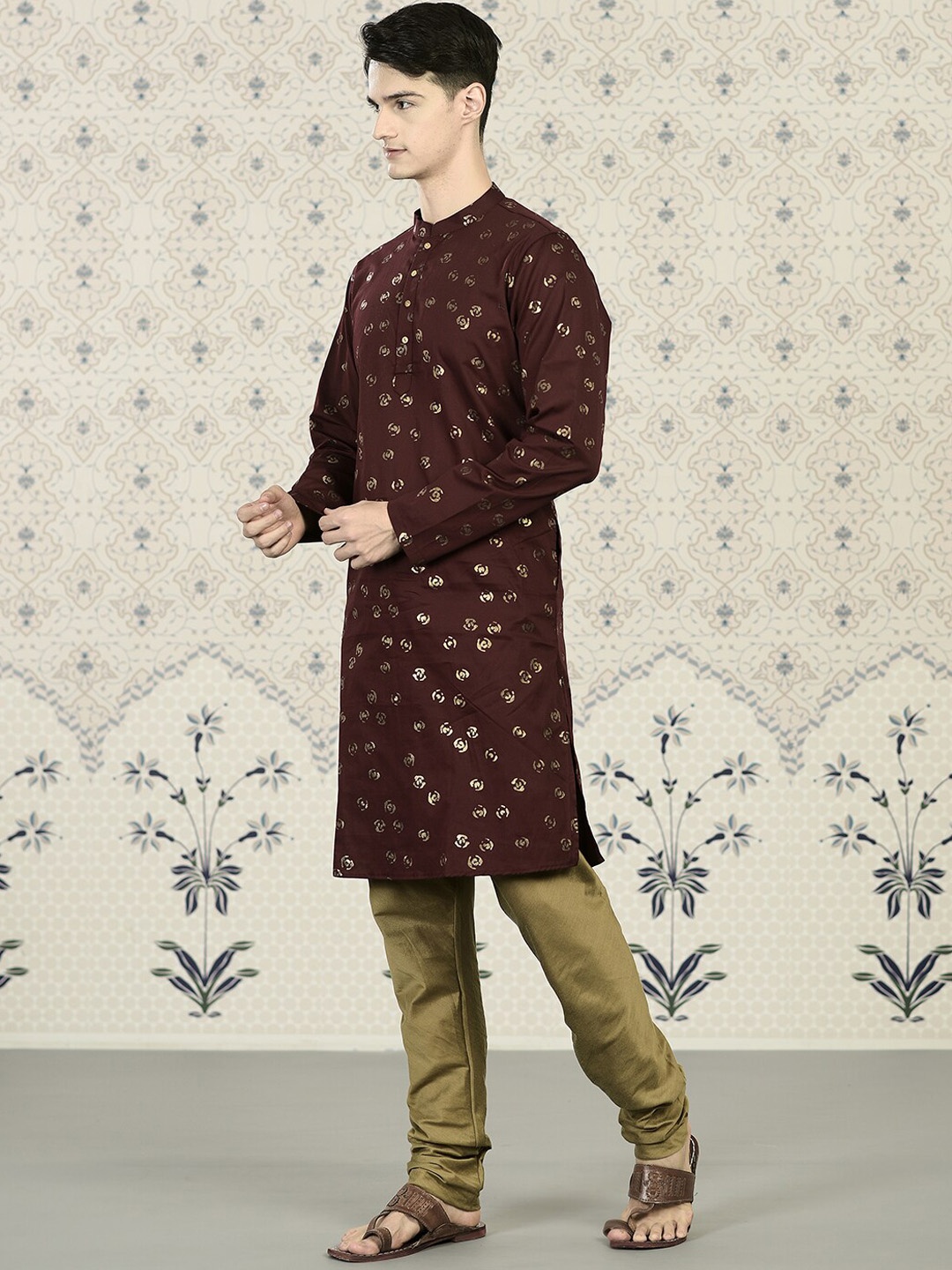 

Ode by House of Pataudi Maroon Floral Printed Pure Cotton Kurta With Churidar