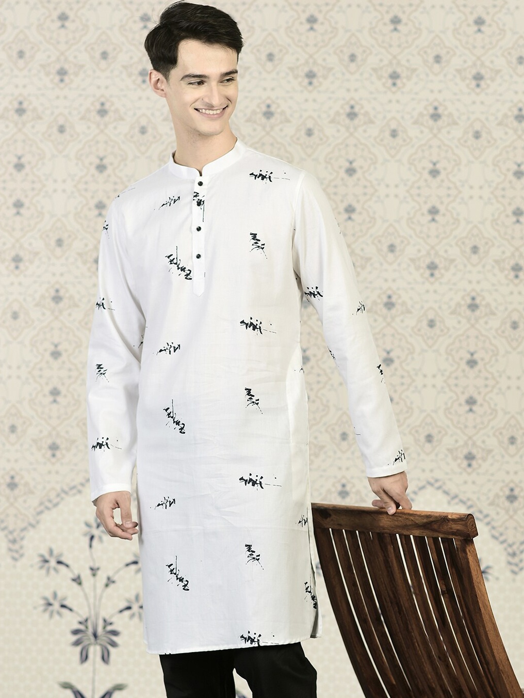 

Ode by House of Pataudi White Abstract Printed Pure Cotton Kurta With Churidar