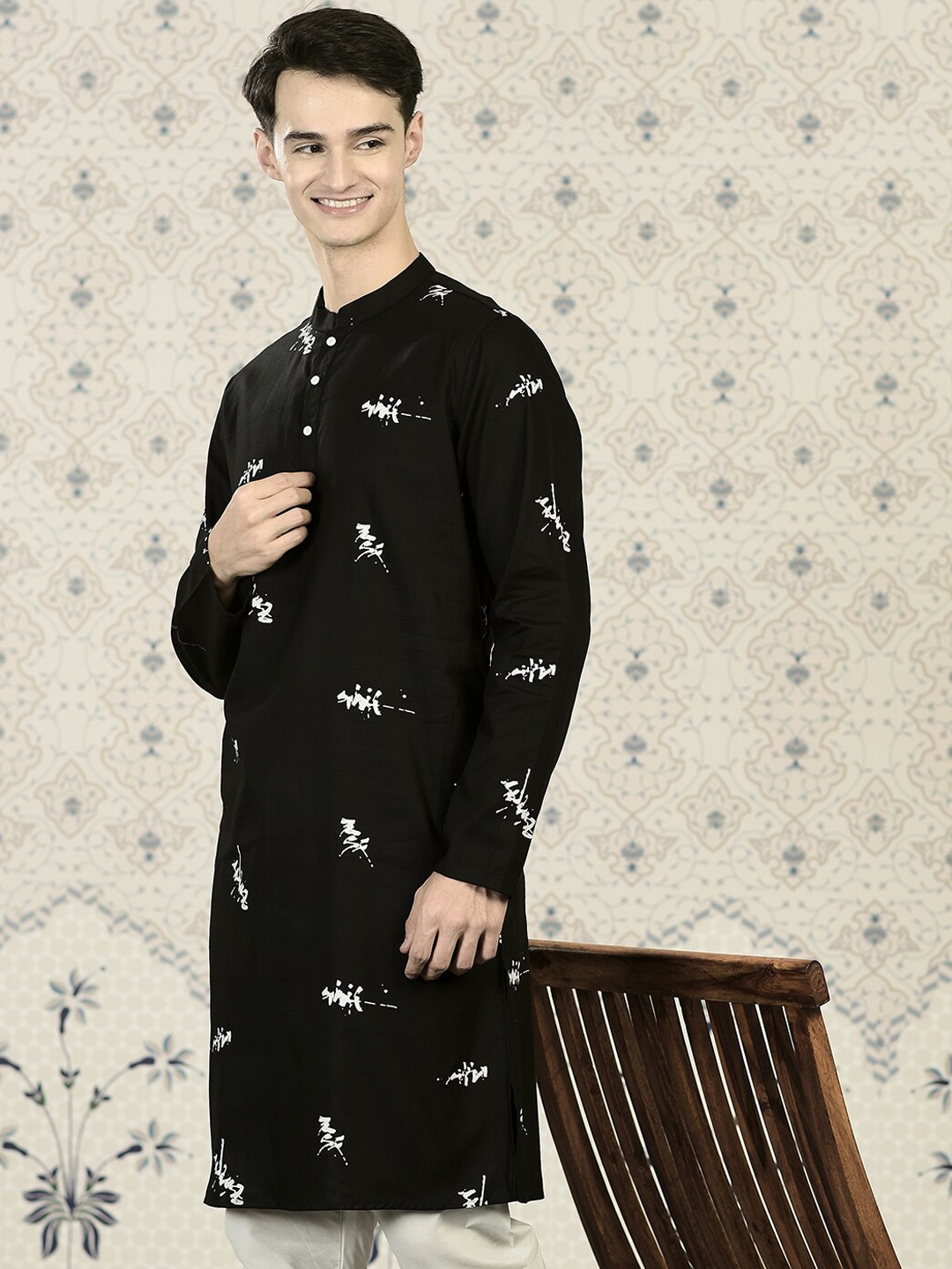 

Ode by House of Pataudi Black Ethnic Motifs Printed Pure Cotton Kurta With Churidar