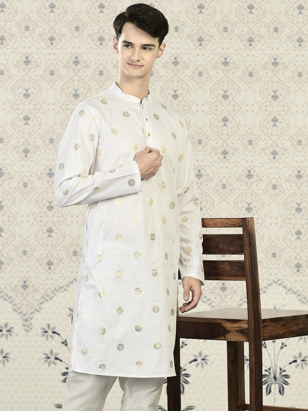 

Ode by House of Pataudi White Ethnic Motifs Printed Pure Cotton Kurta With Churidar