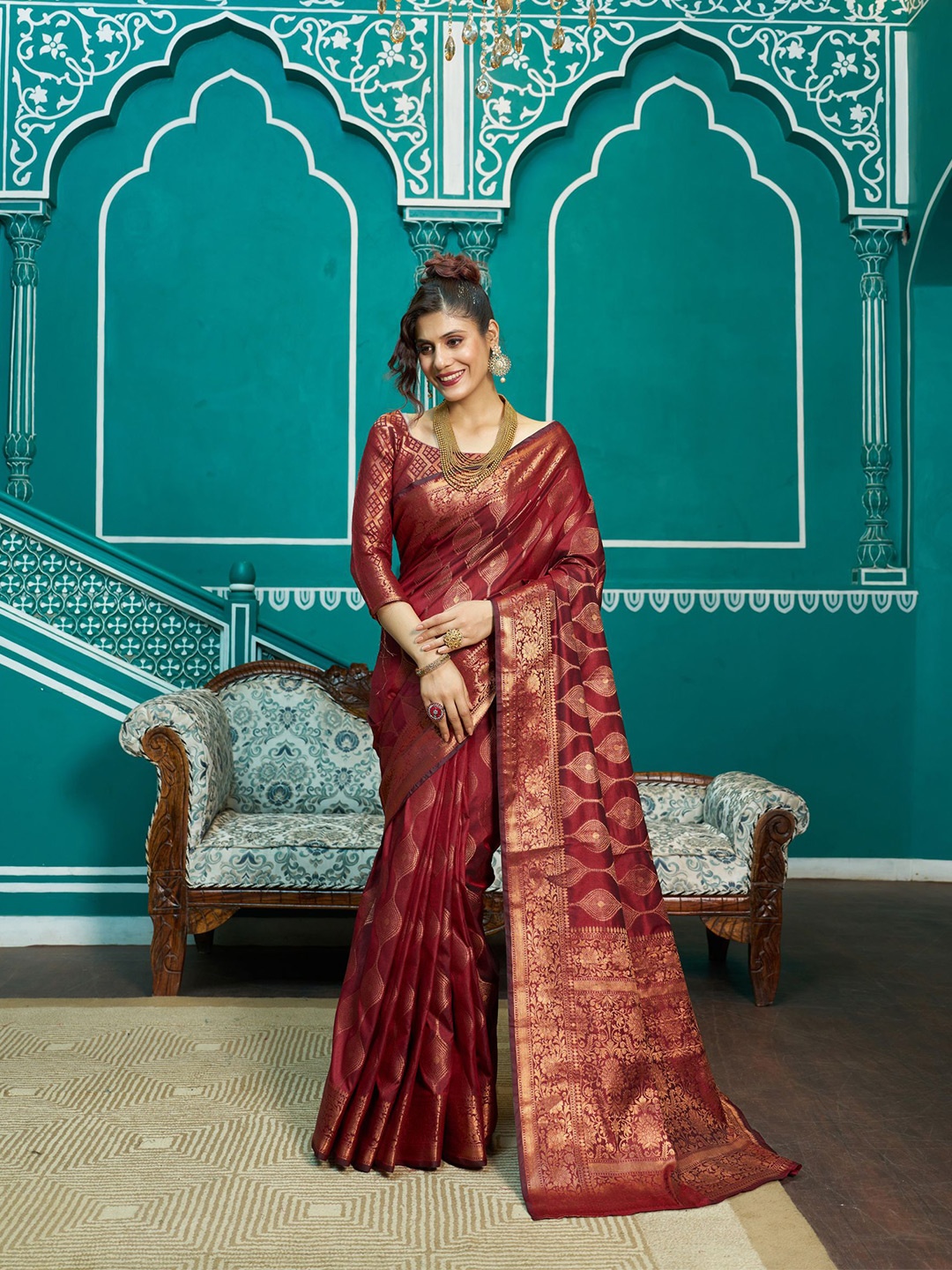 

MORLY Ethnic Motif Woven Design Zari Silk Blend Kanjeevaram Saree, Maroon