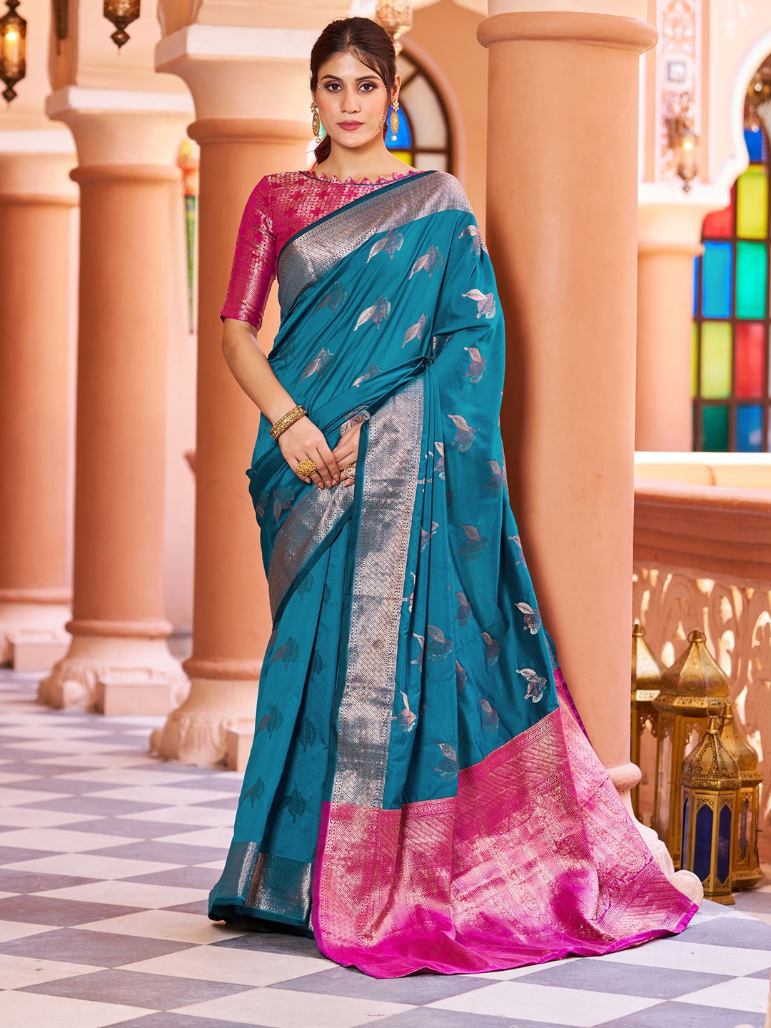 

MORLY Ethnic Motifs Woven Design Zari Kanjeevaram Saree, Turquoise blue