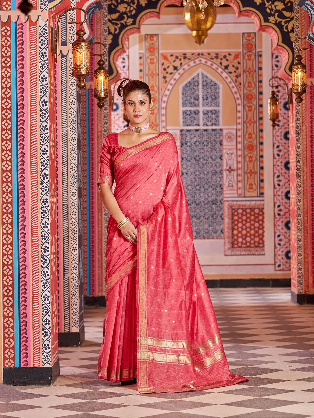 

MORLY Ethnic Motif Woven Design Zari Silk Blend Kanjeevaram Saree, Red