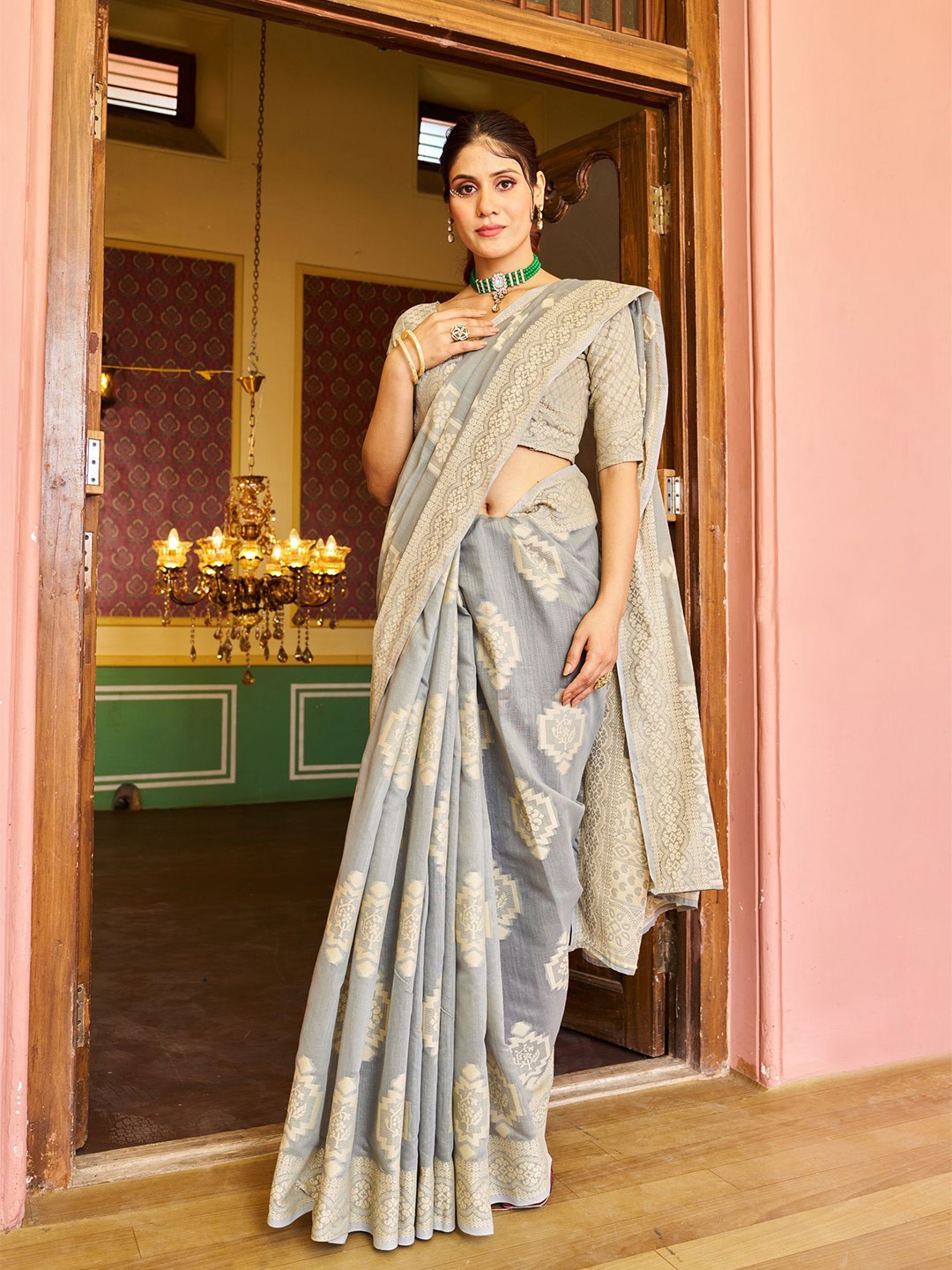 

MORLY Ethnic Motif Woven Design Zari Kanjeevaram Saree, Grey