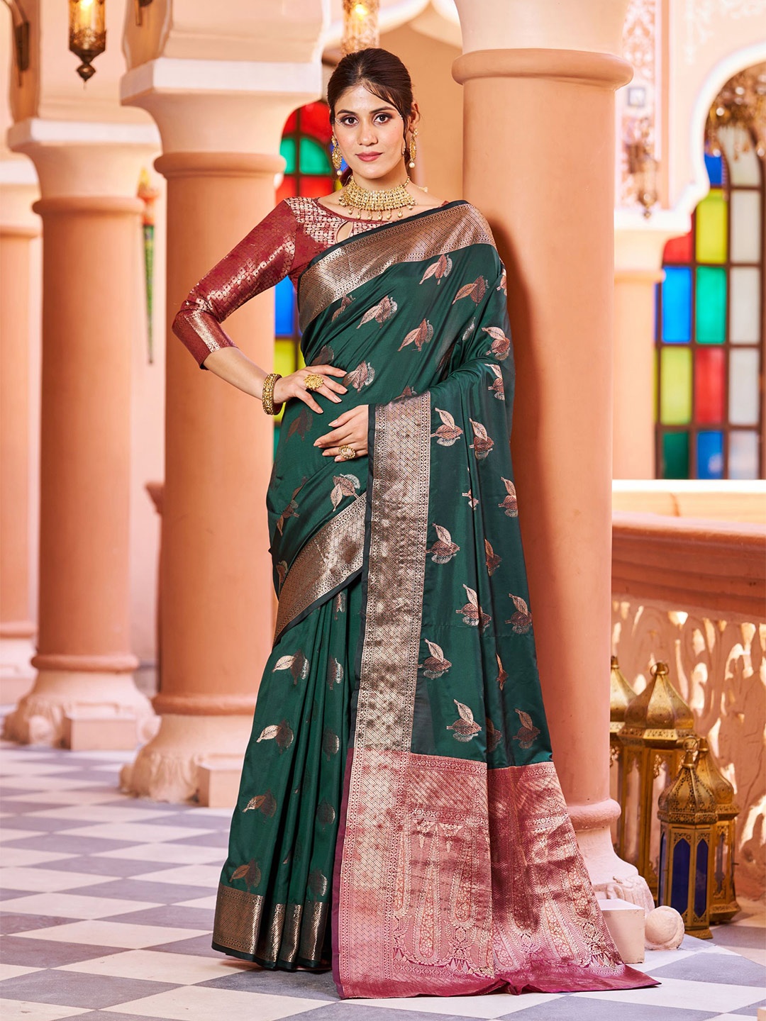 

MORLY Ethnic Motifs Woven Design Zari Kanjeevaram Saree, Teal